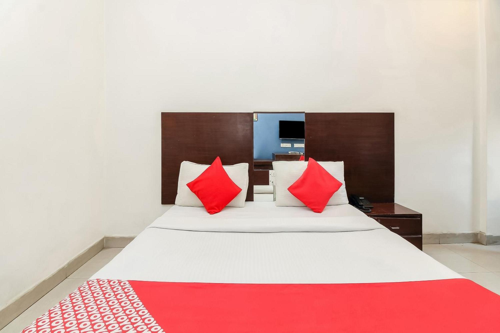 Collection O Dolphin Residency Hotel Hyderabad