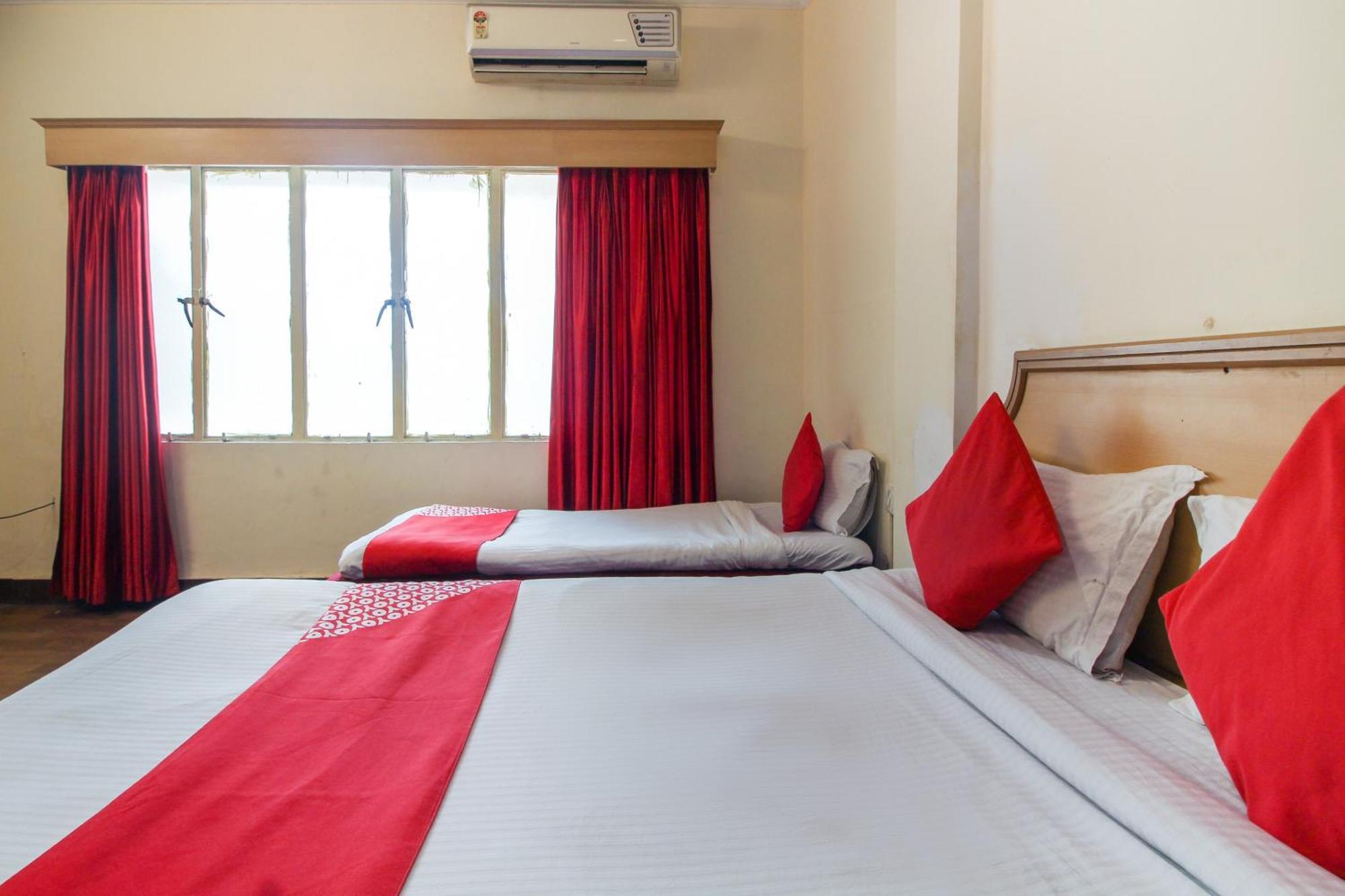 O Luxury Near Begumpet Airport Hotel