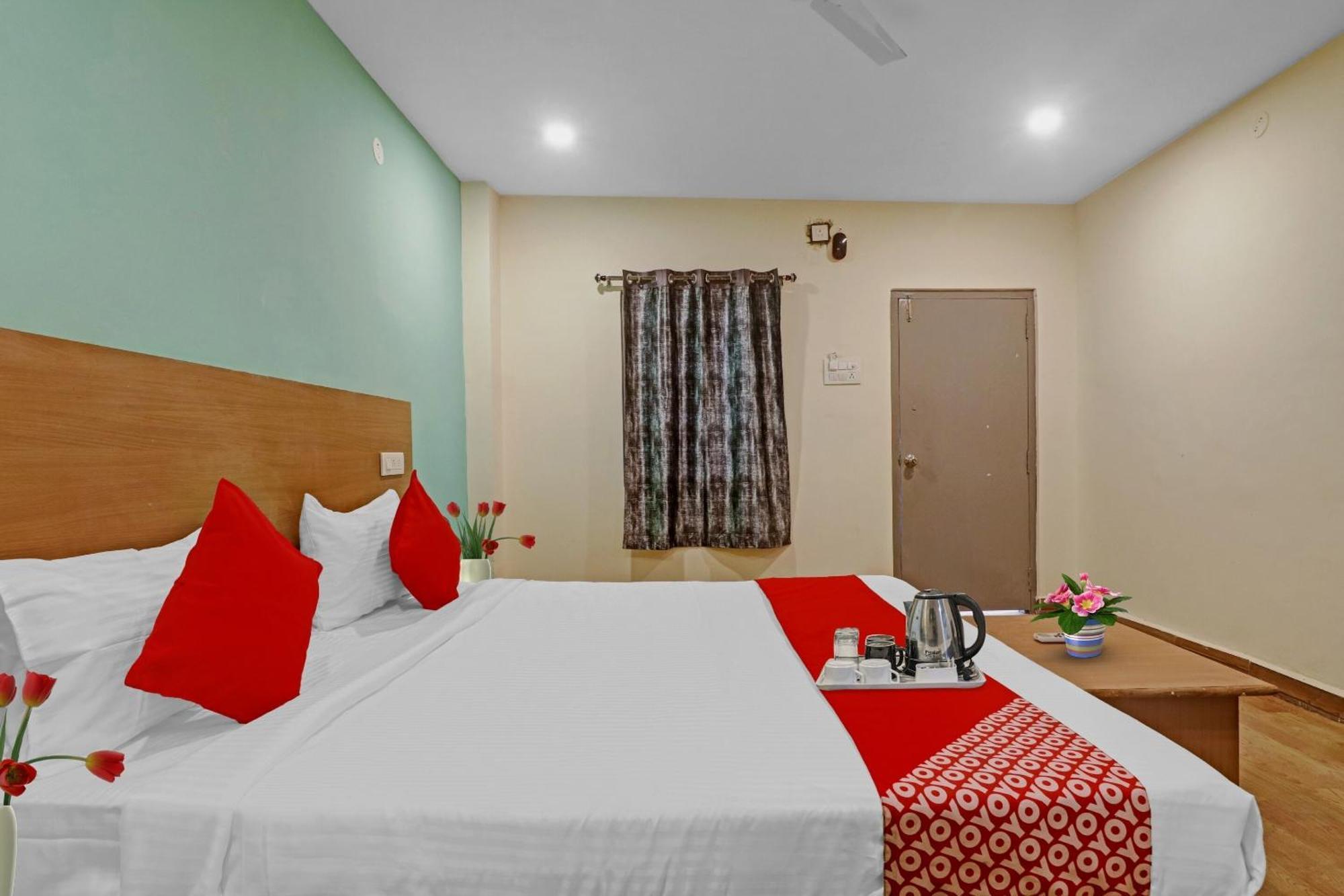 O Lavish 3* Hyderabad