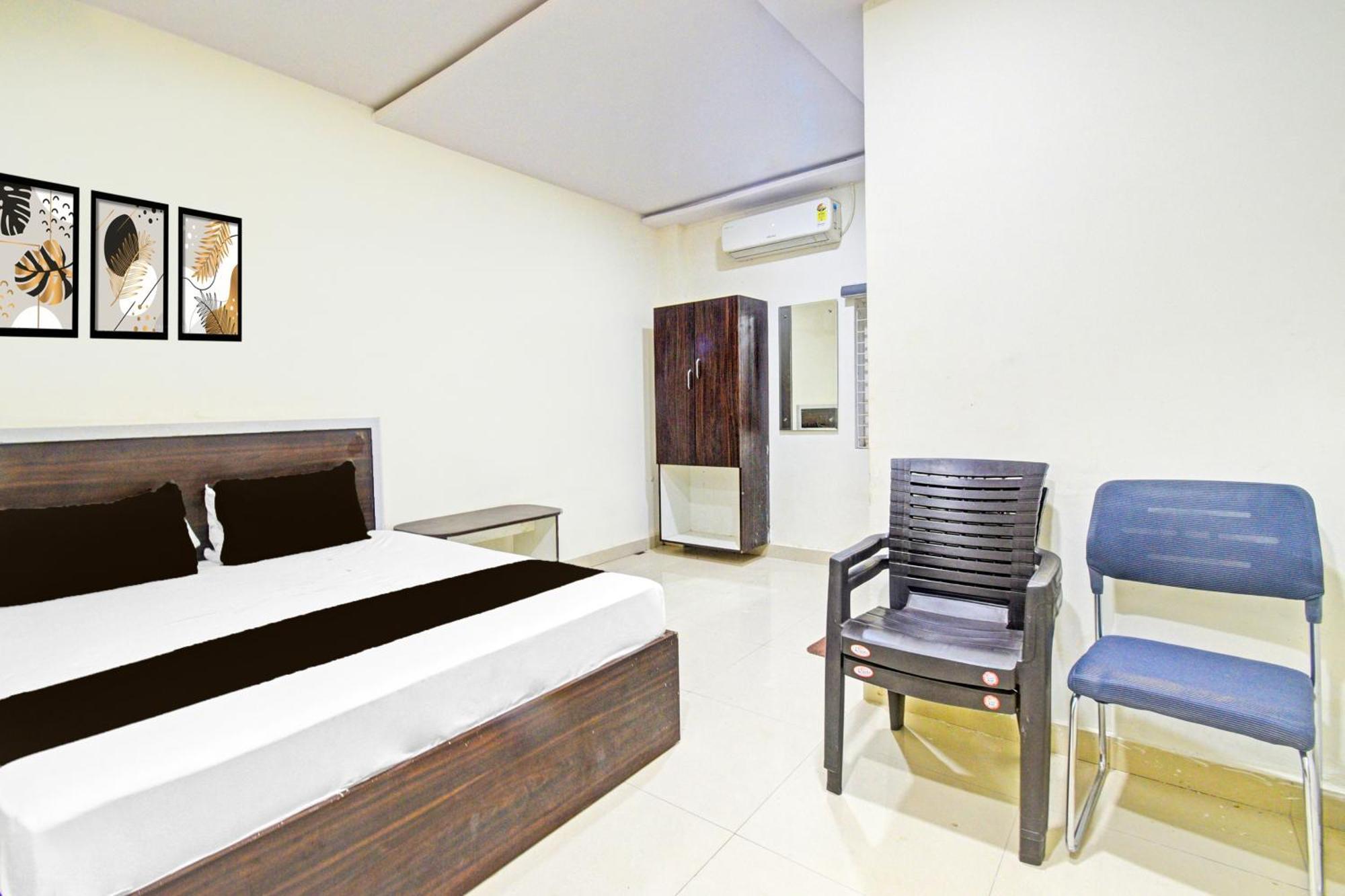 Collection O Bn Reddy Nagar Formerly Mayur Hotel 4*