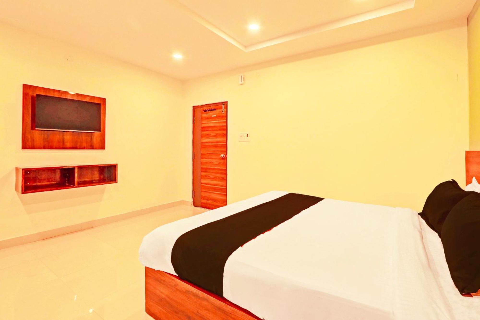 Hotel O R Square Hyderabad