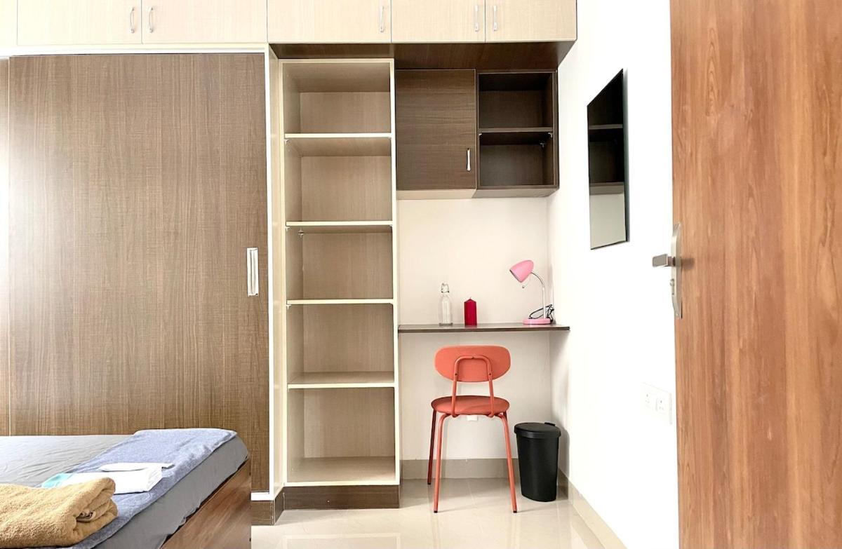 Maya -2bhk Flat Near Us Counsulate, Gachibowli Apartment Hyderabad