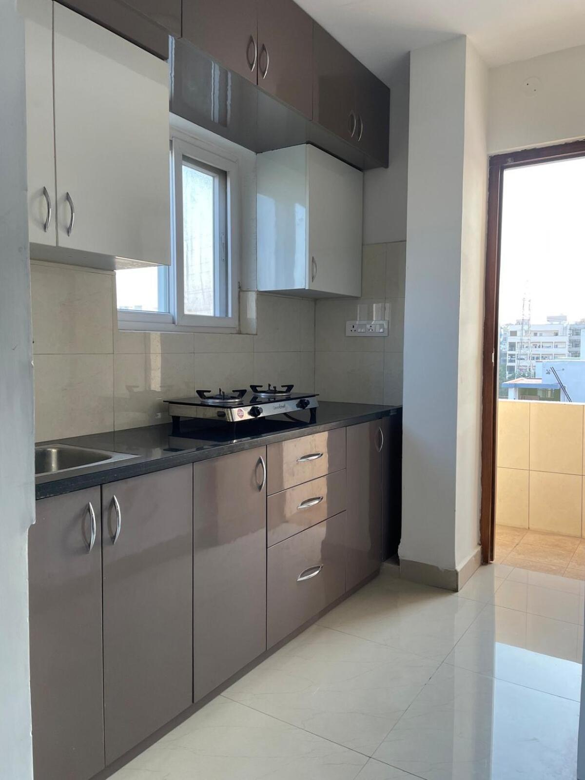 Apartment Maya -2bhk Flat Near Us Counsulate, Gachibowli