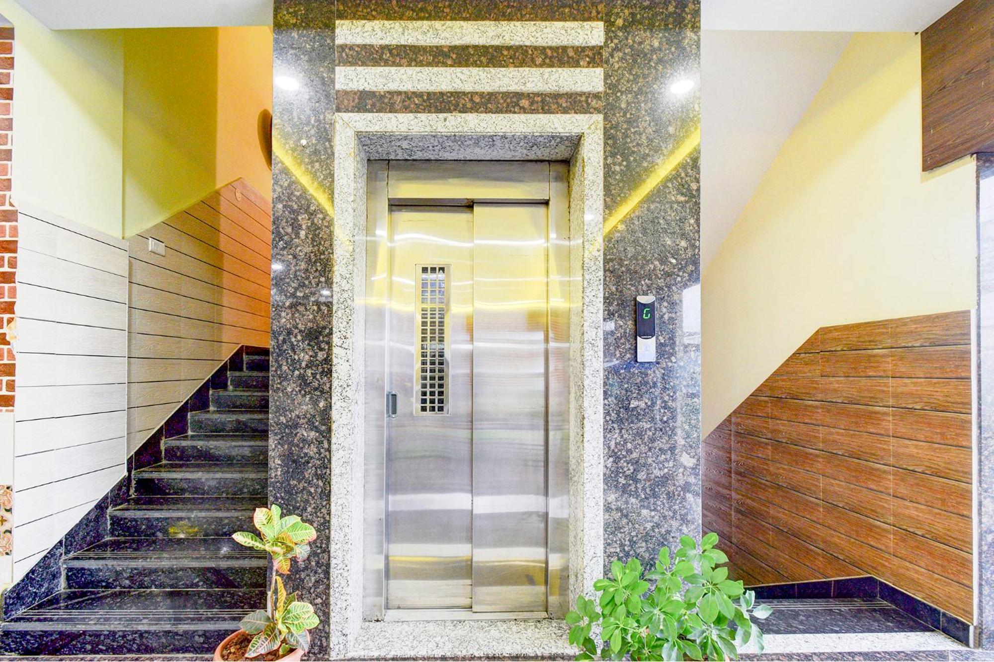 Fabhotel Park Galaxy Hotel