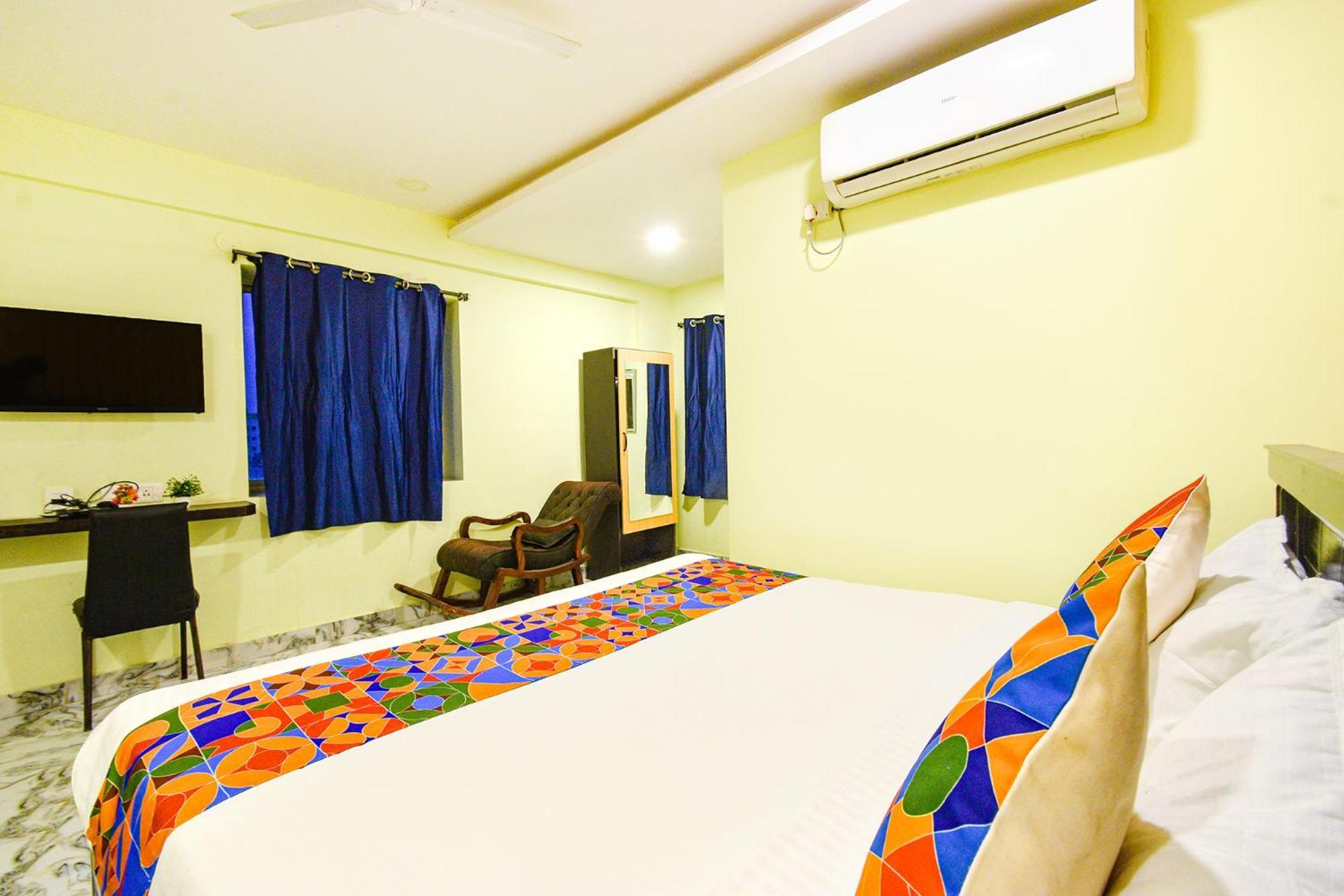 Fabhotel Park Galaxy