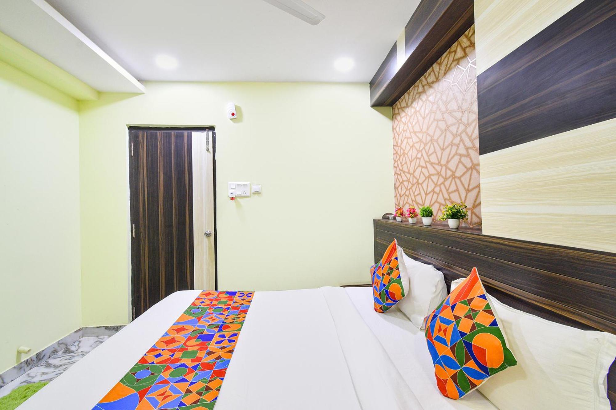 Fabhotel Park Galaxy 3*
