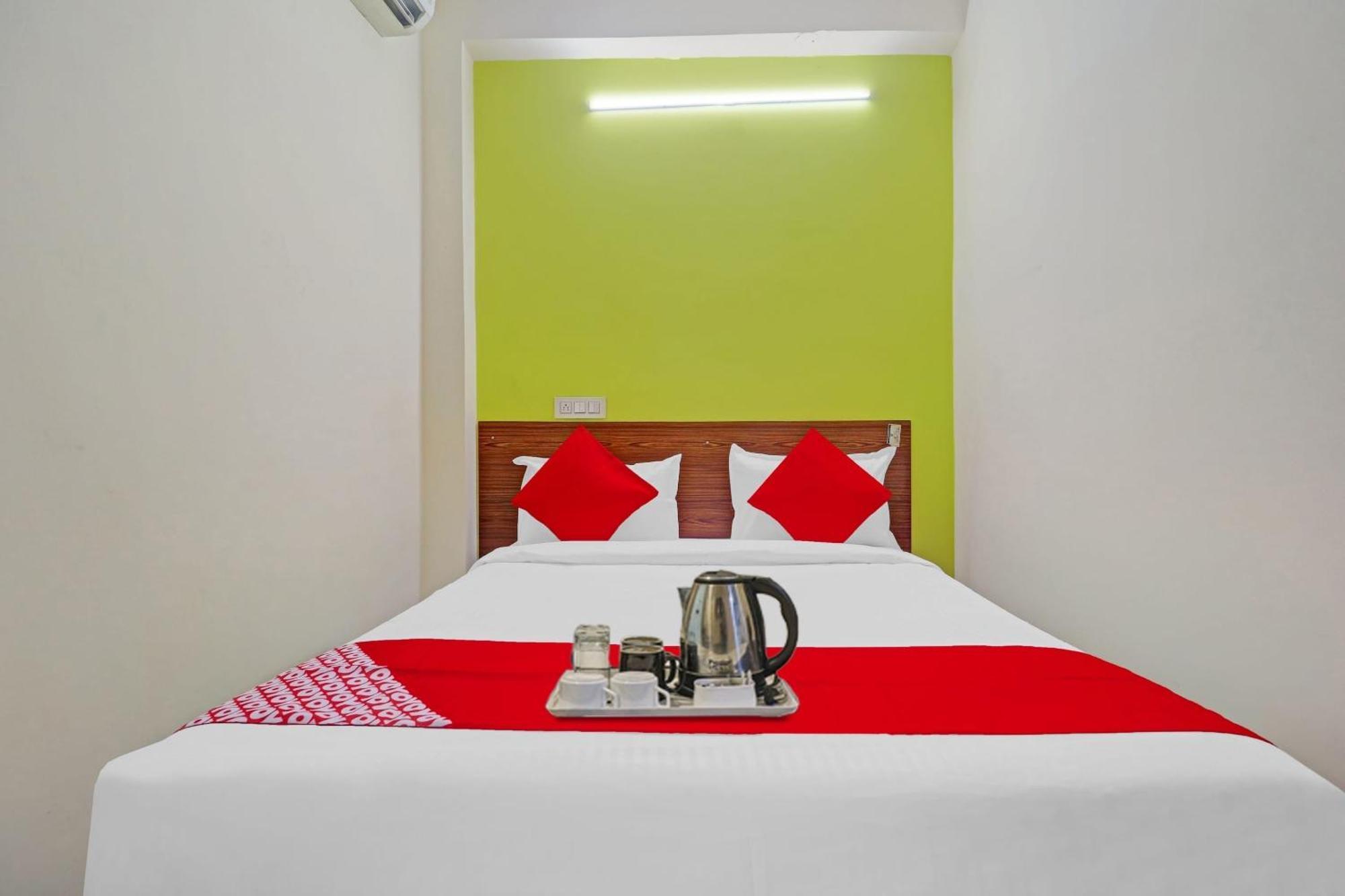 Super Collection O Elite Near Habsiguda Metro Station Hotel