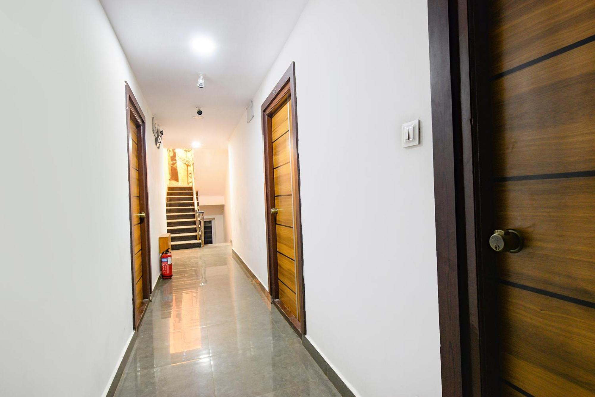 Fabhotel Big Daddy Suites - Nr Nexus Mall, Kukatpally Hyderabad