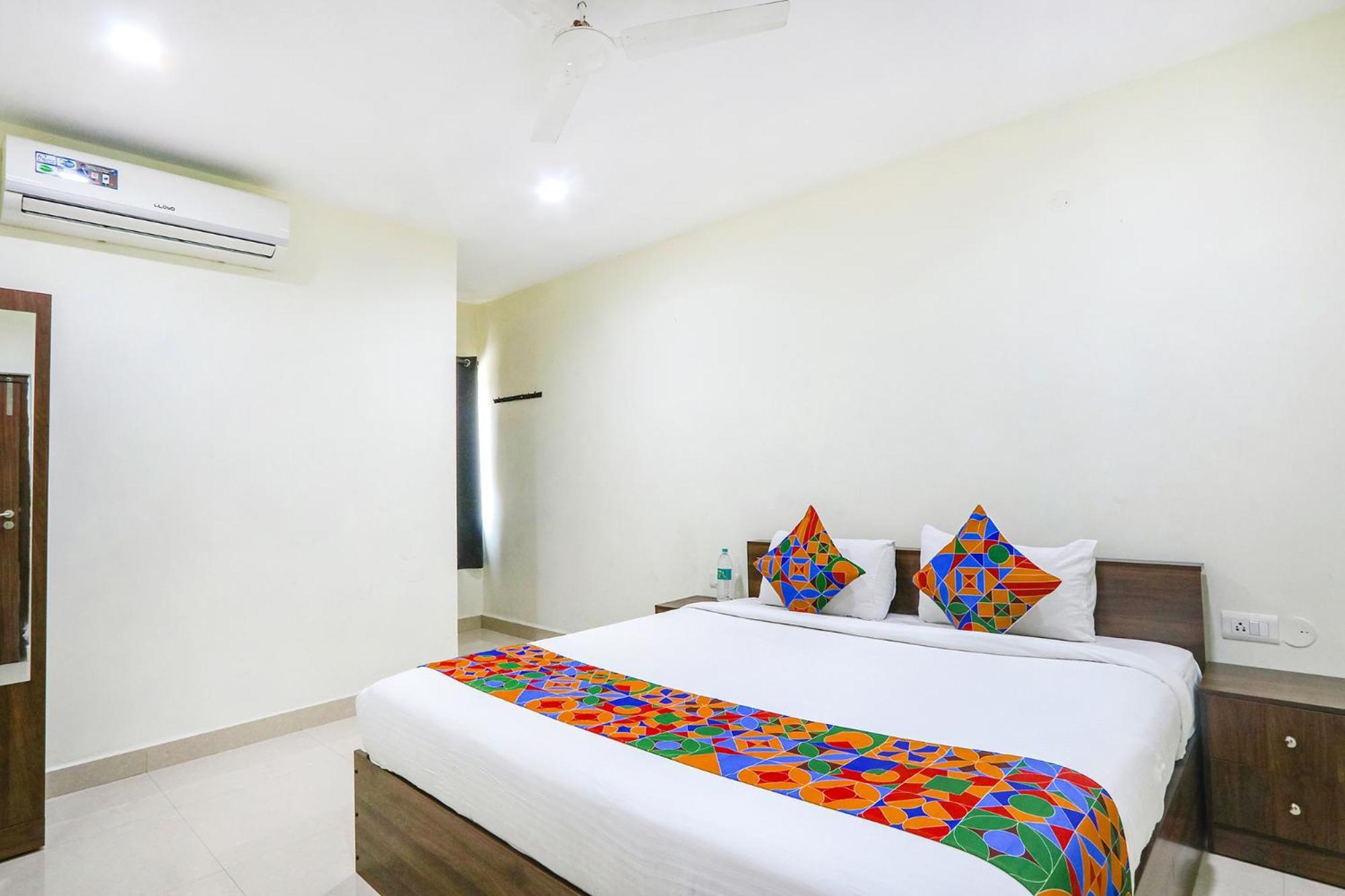 Fabhotel Sk Grand - Hitech Hotel 3*