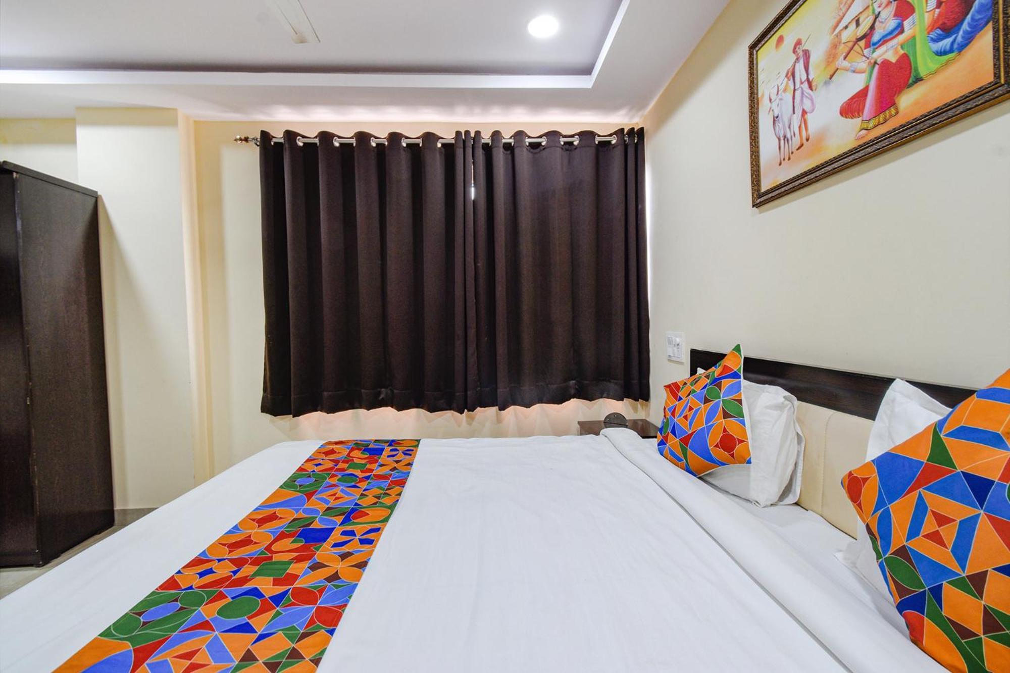 Fabhotel N Residency, Hitech City - 350M From Yashoda Hospital, Hitech City Hotel