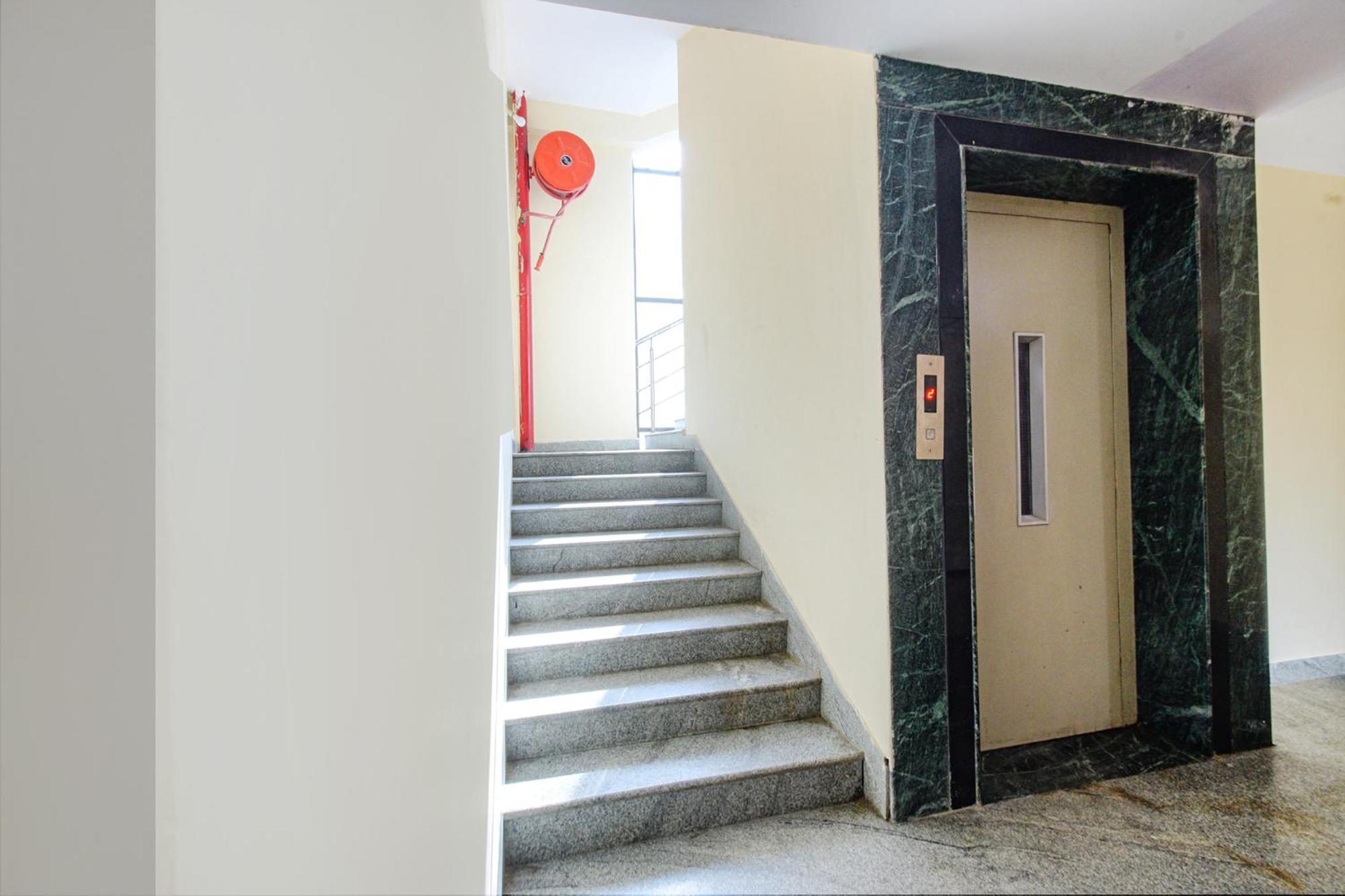 Hotel Fabhotel N Residency, Hitech City - 350M From Yashoda Hospital, Hitech City 3*