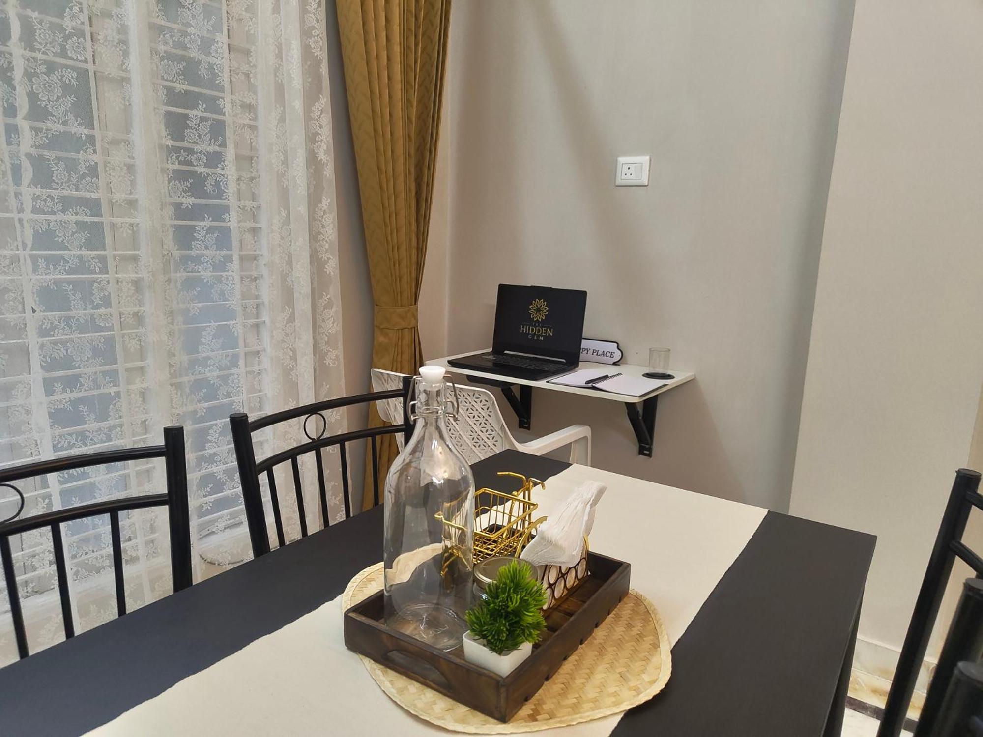 Hotel The Hidden Gem - Fully Furnished, Private 1bhk With Canopy & Cafe Lights