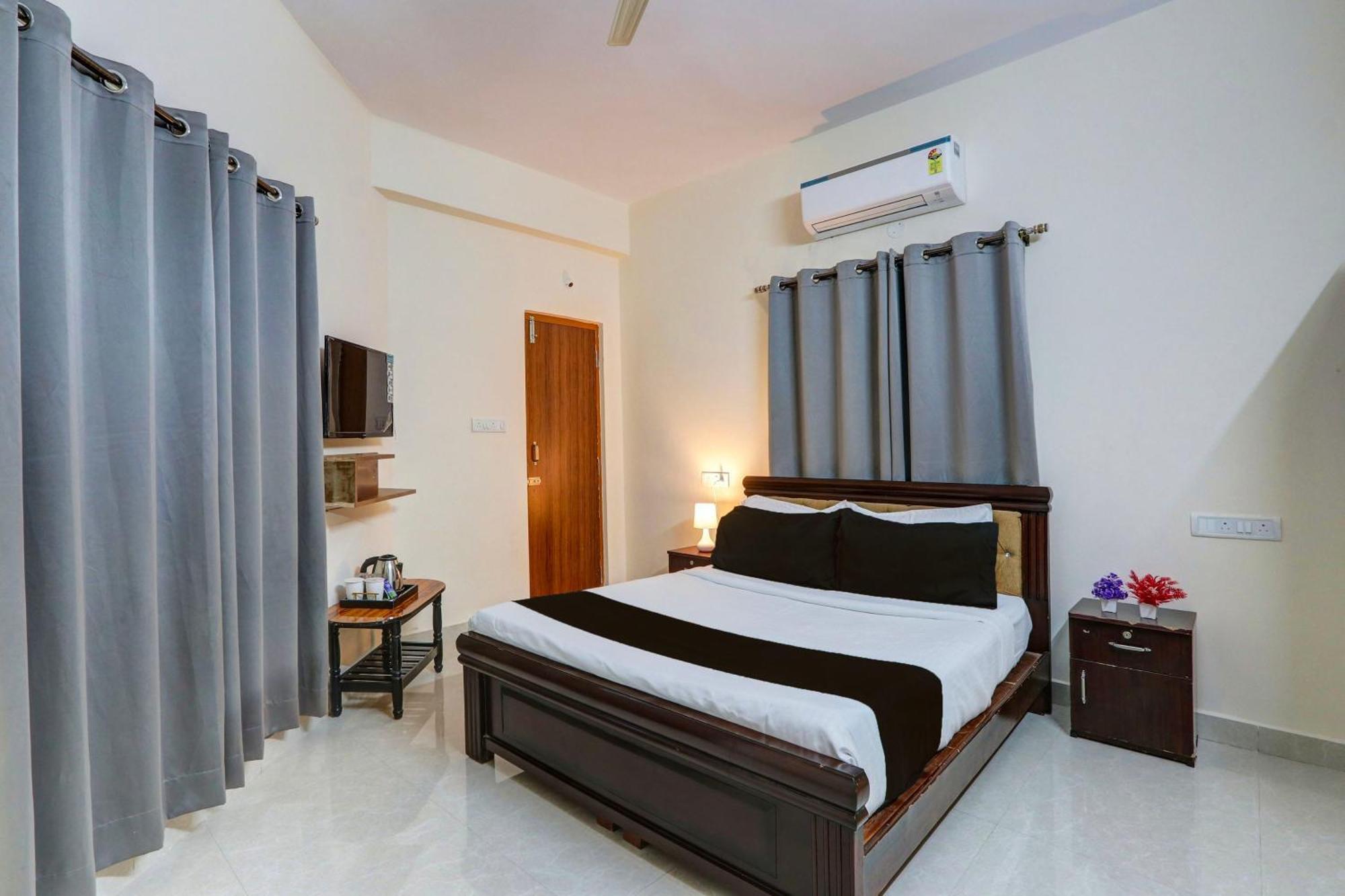Collection O Sri Nirvana Edge Hotel Hyderabad