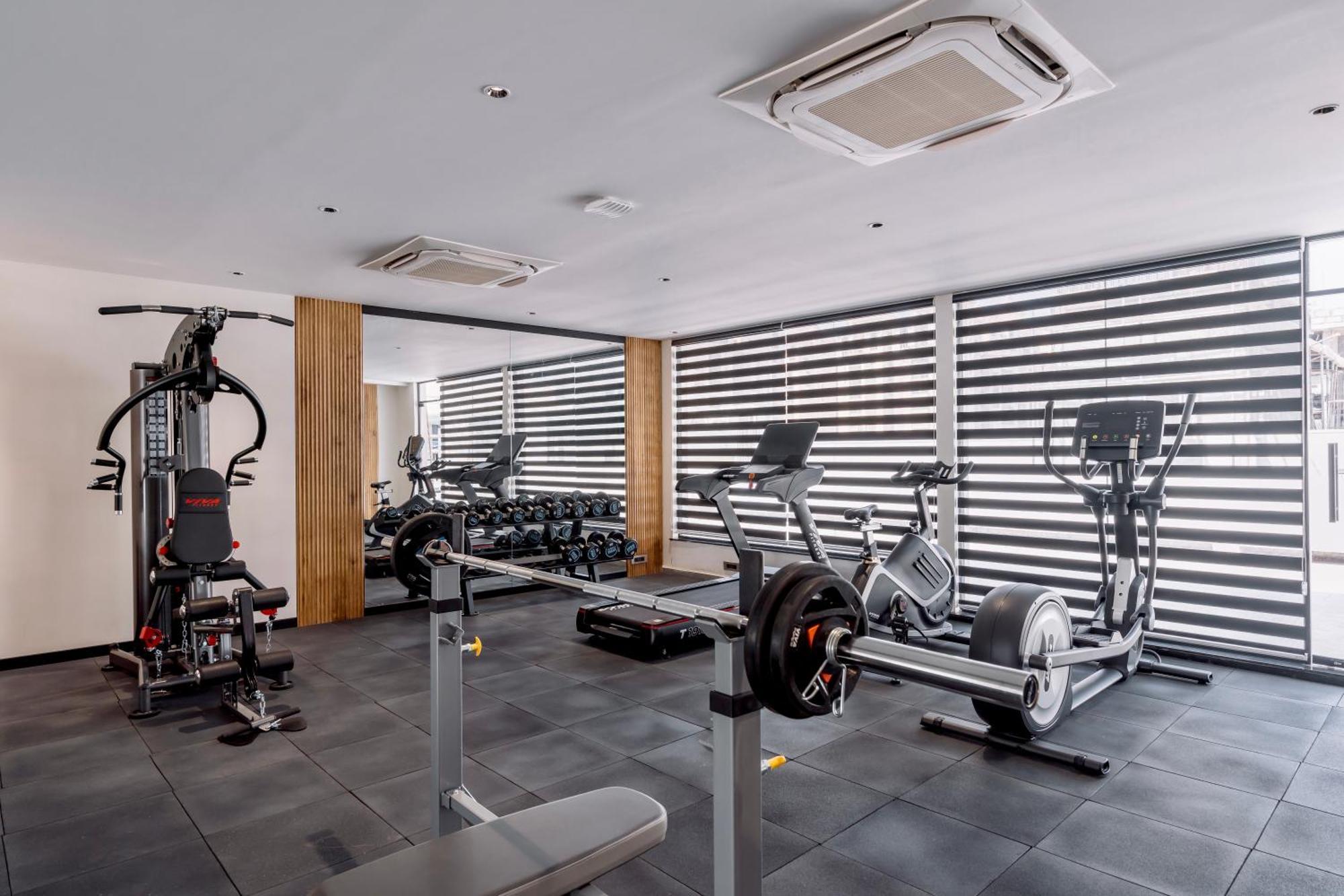 Hotel Skyla & - Kondapur Hyderabad