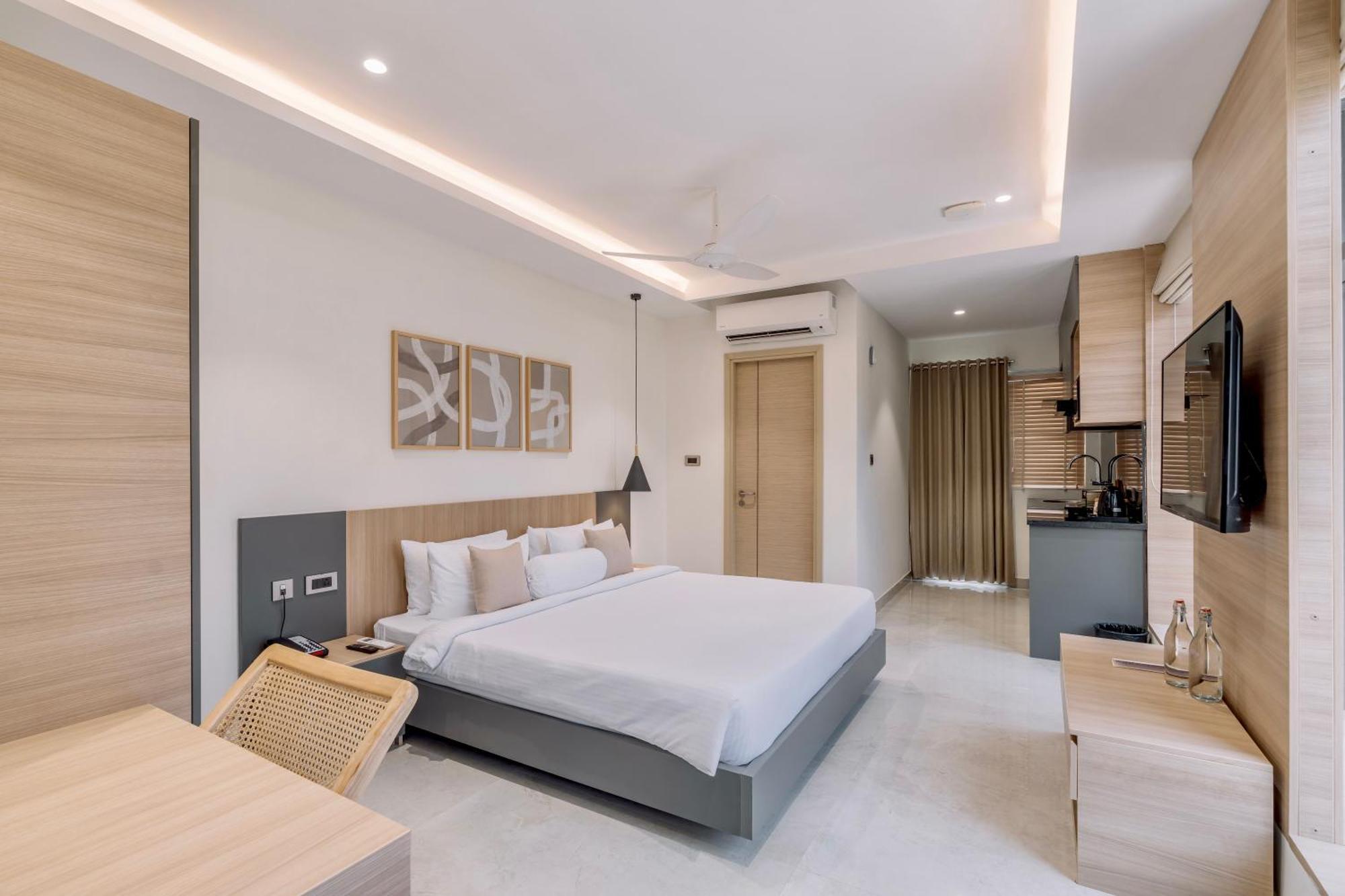 Hotel Skyla & - Kondapur