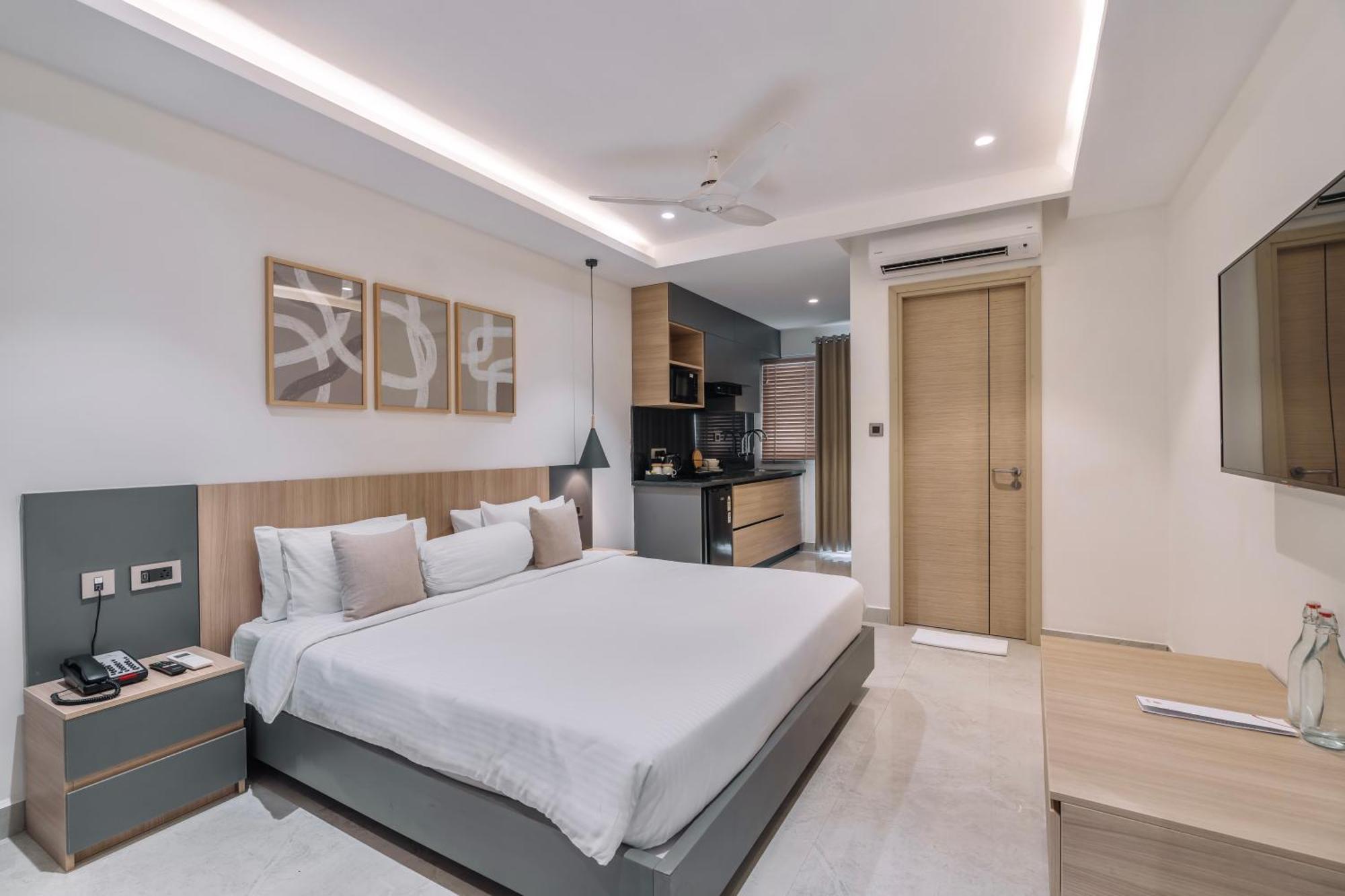 Hotel Skyla & - Kondapur