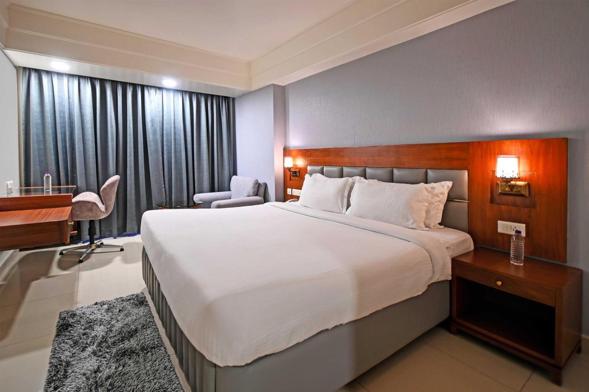 Palette Madhapur Resort 5*