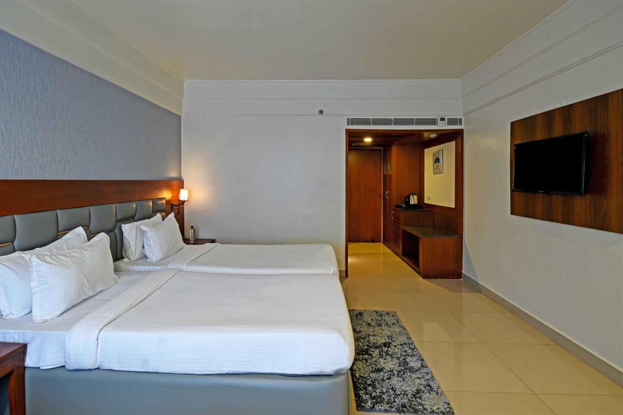 Resort Palette Madhapur