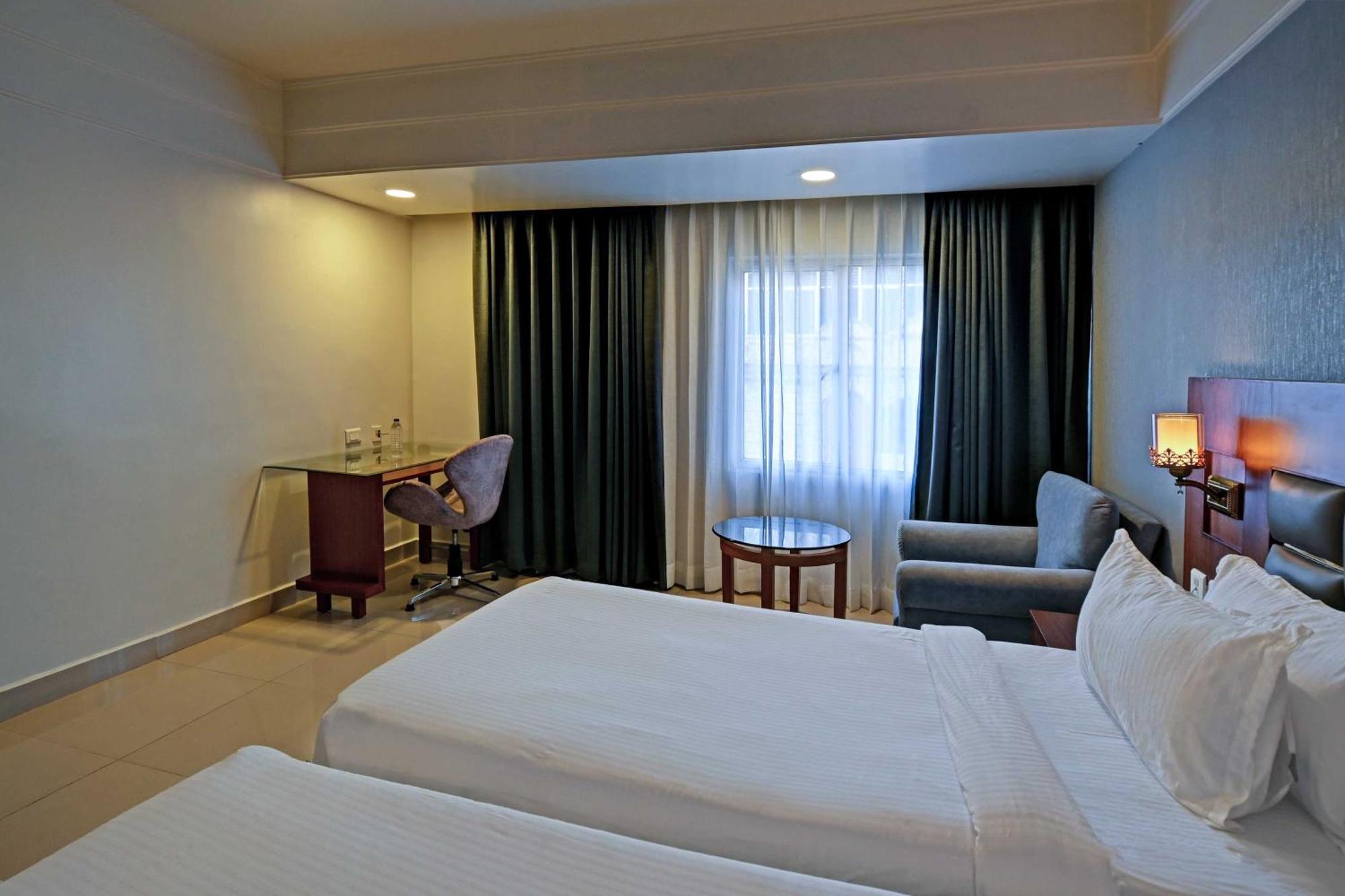 Resort Palette Madhapur 5*
