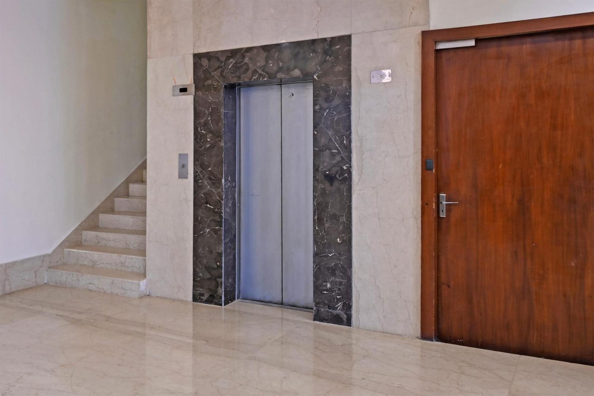 Palette Madhapur Resort Hyderabad