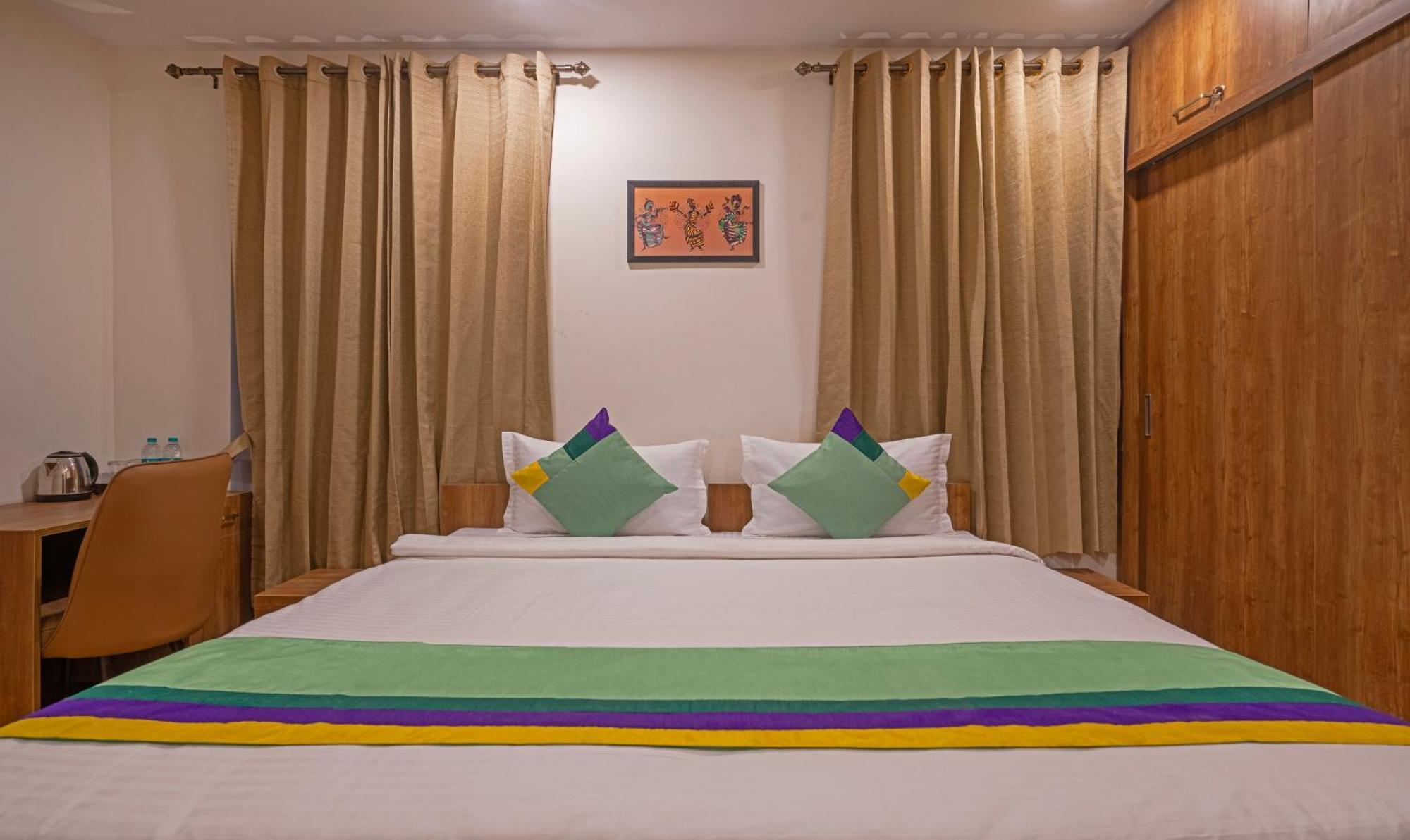 Treebo Sy Inn, Gachibowli Dlf
