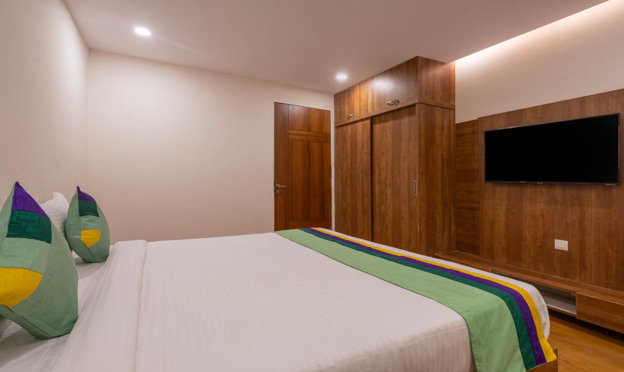 Hotel Treebo Sy Inn, Gachibowli Dlf 3*