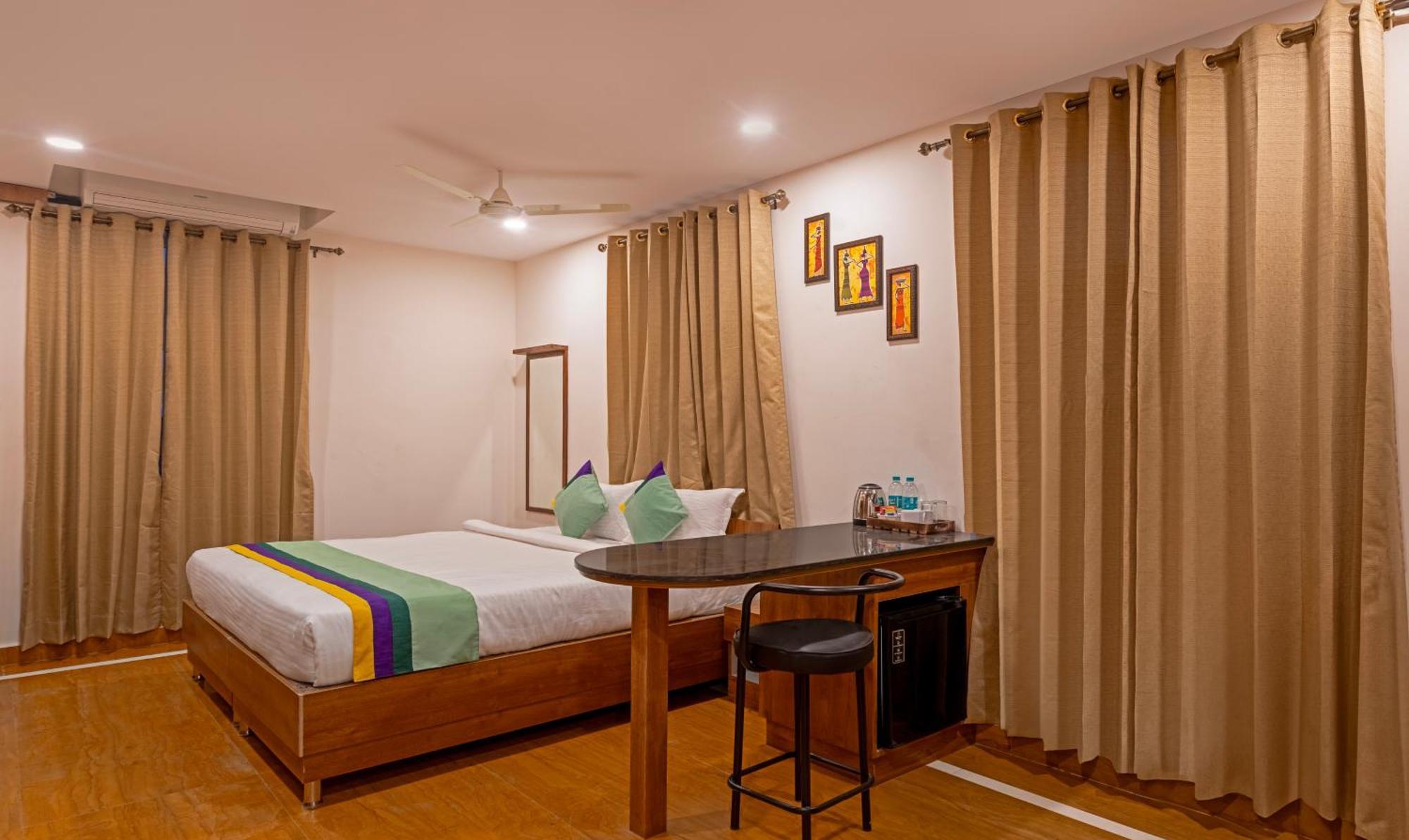 Hotel Treebo Sy Inn, Gachibowli Dlf
