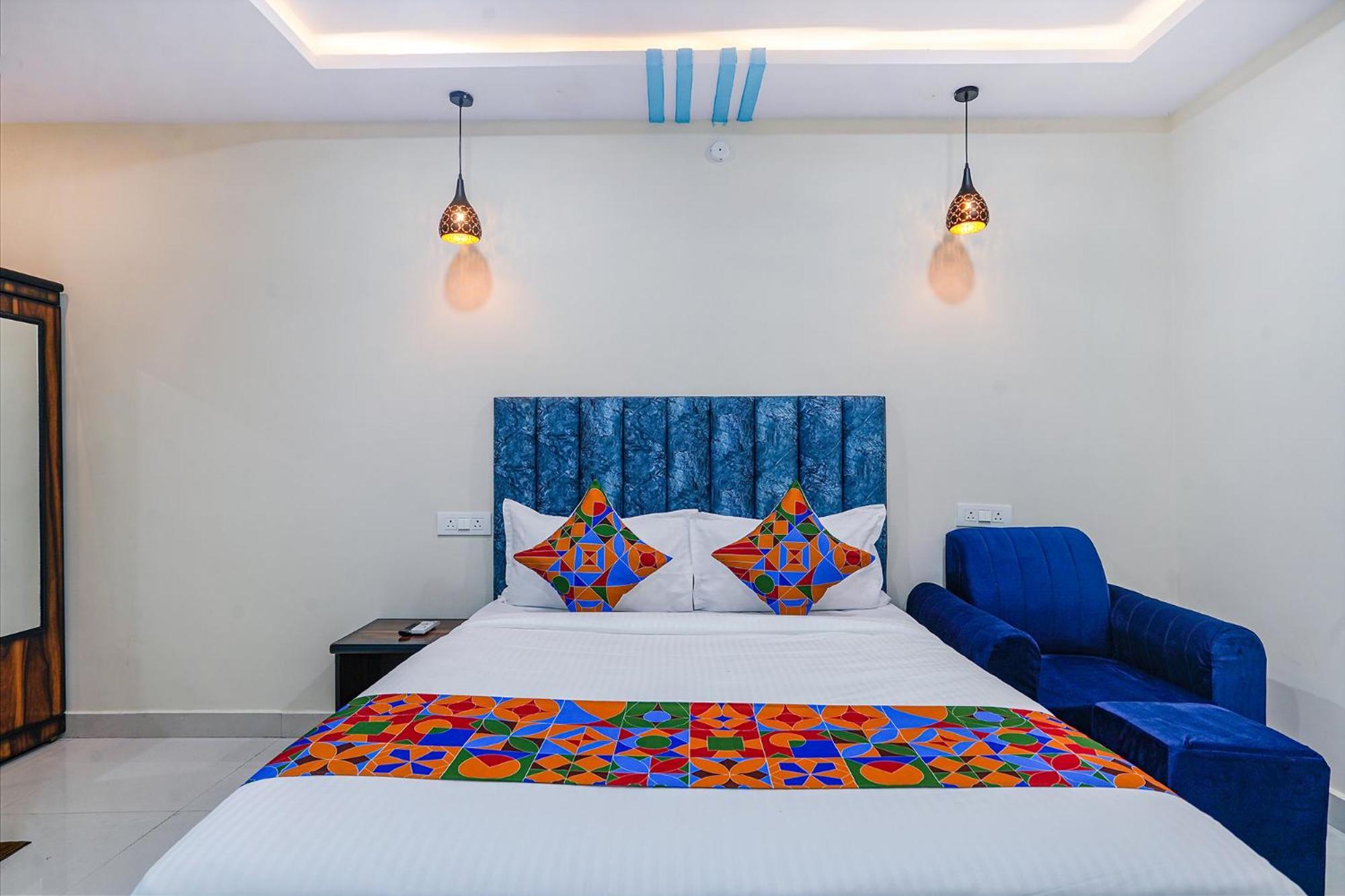 Fabhotel Grand Broholic - Hitech 3* Hyderabad