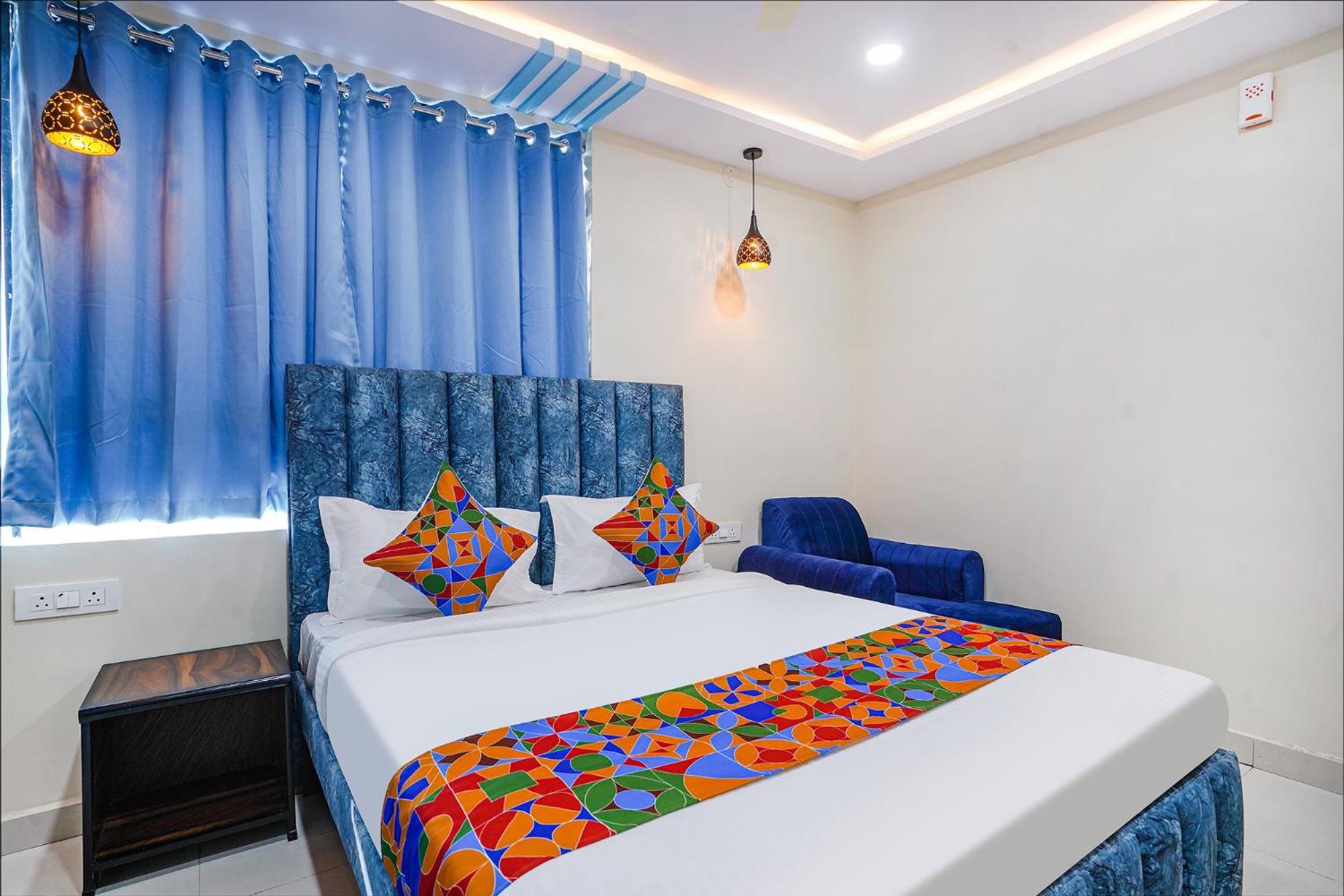 Fabhotel Grand Broholic - Hitech Hyderabad
