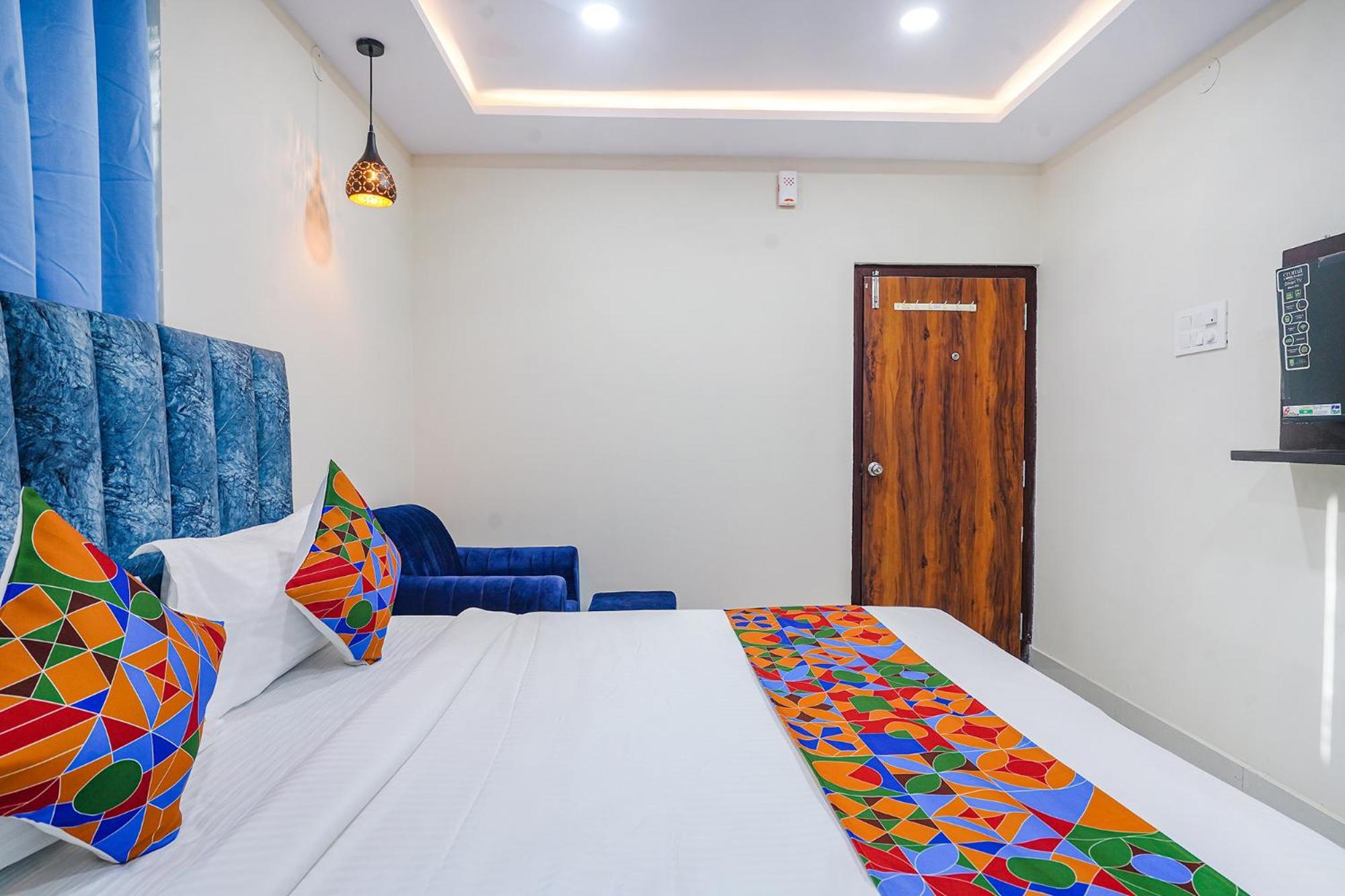 Fabhotel Grand Broholic - Hitech 3* Hyderabad