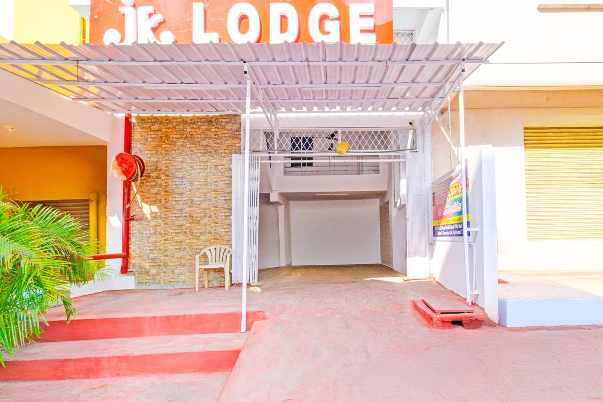 O Jk Hotel 3*