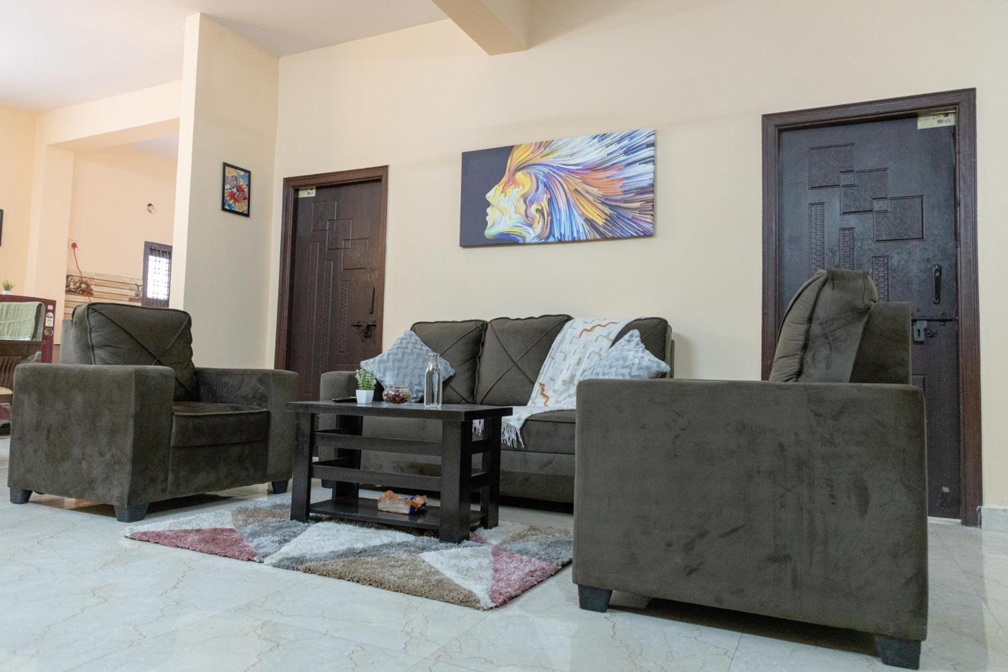 Charter 3bhk Luxurious Flat In Manikonda Apartment