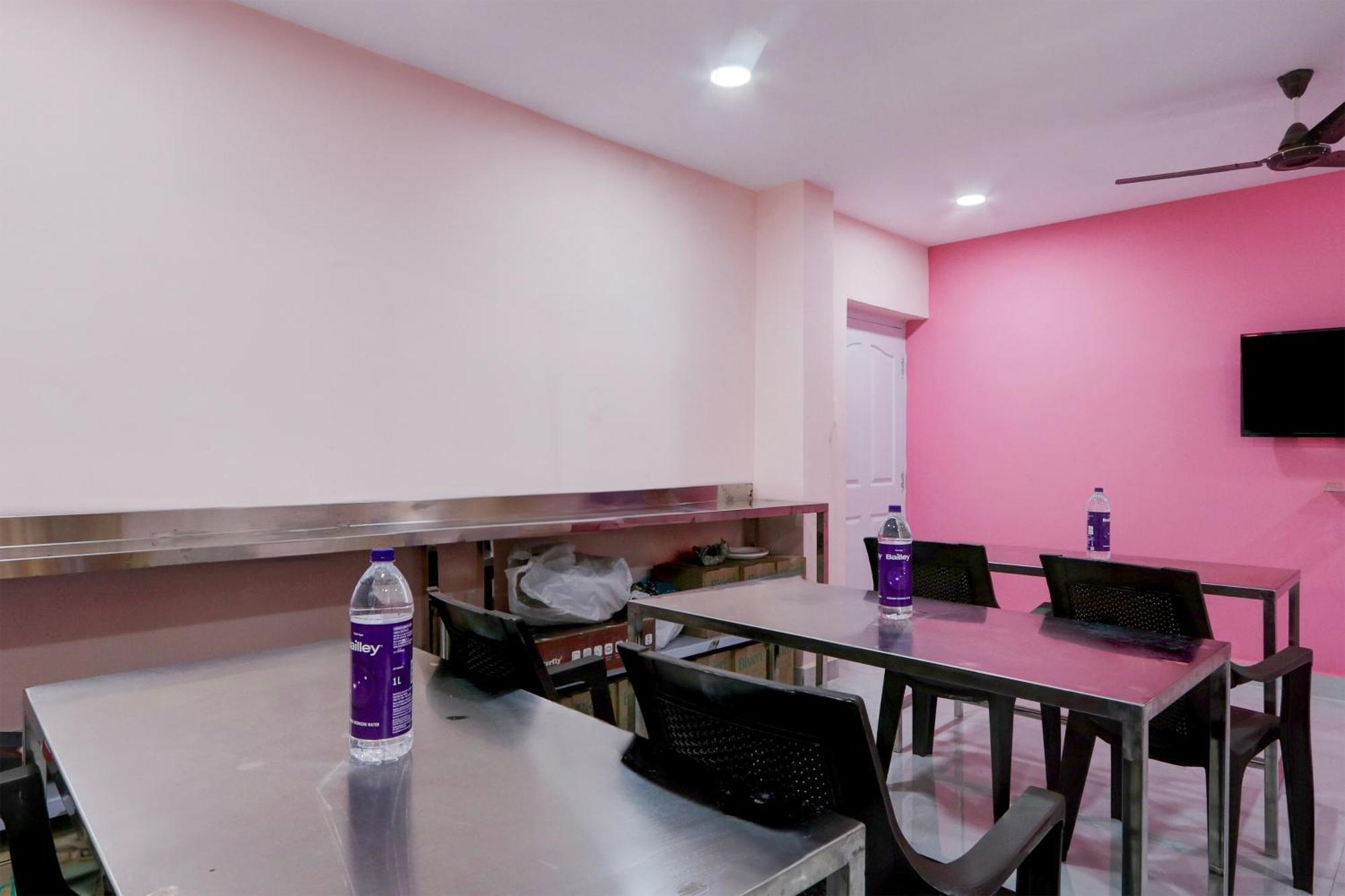 O Ss Ome Ultra Luxury Hotel 3*