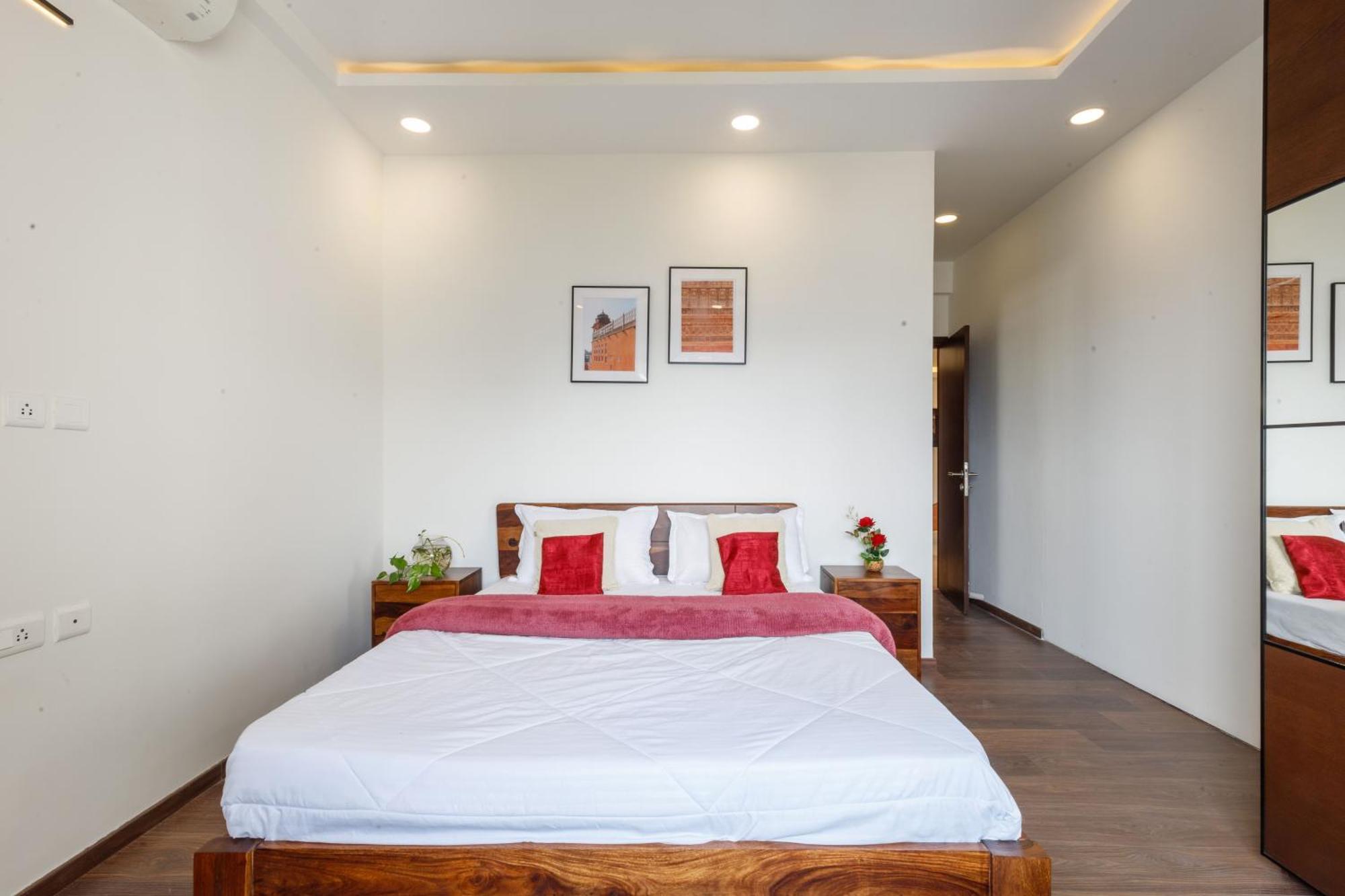 The Ivy By Red Olive3bhkhitech Apartment
