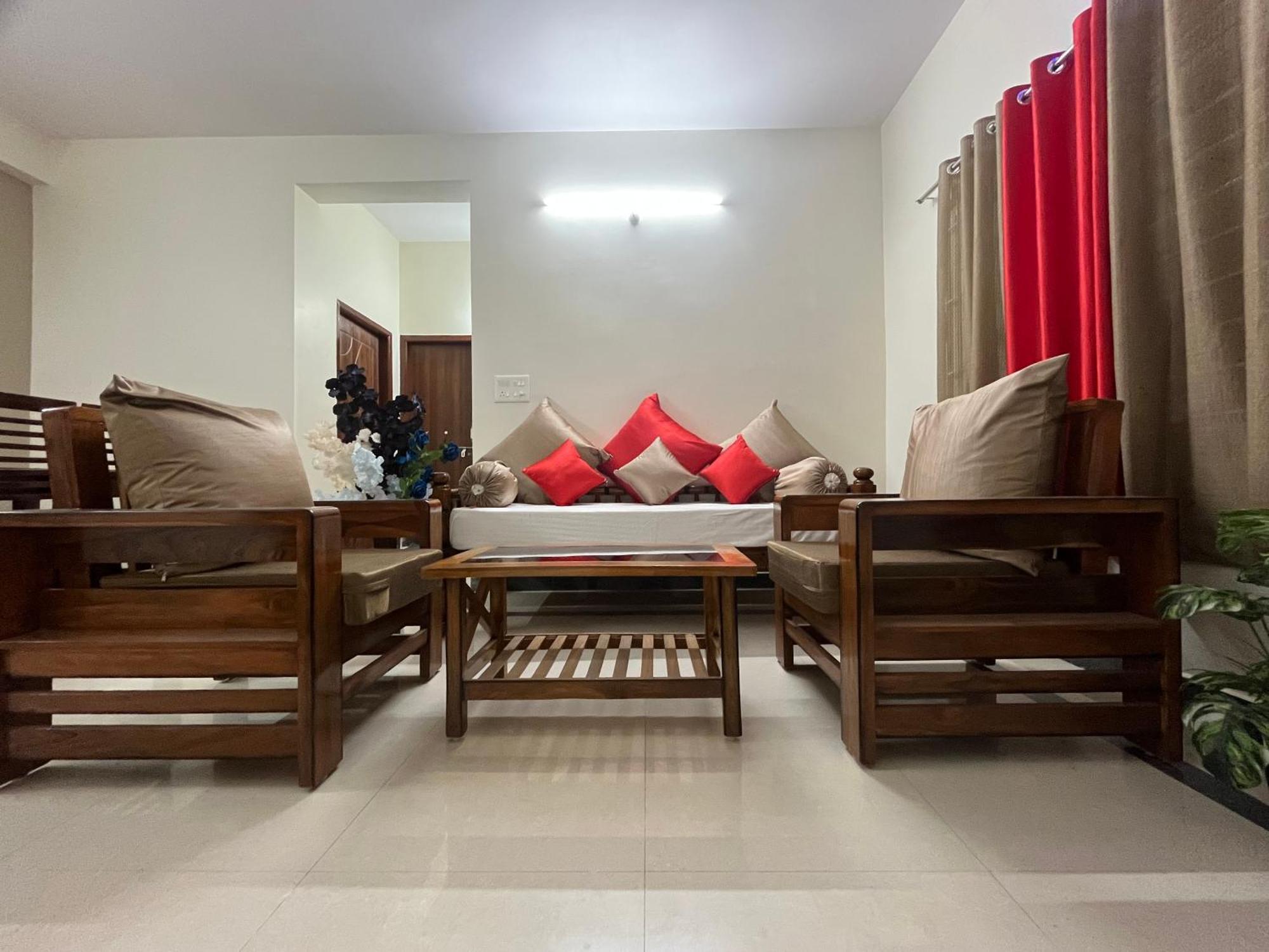 2 Bhk Gachibowli Near Aig & Isb Holiday home