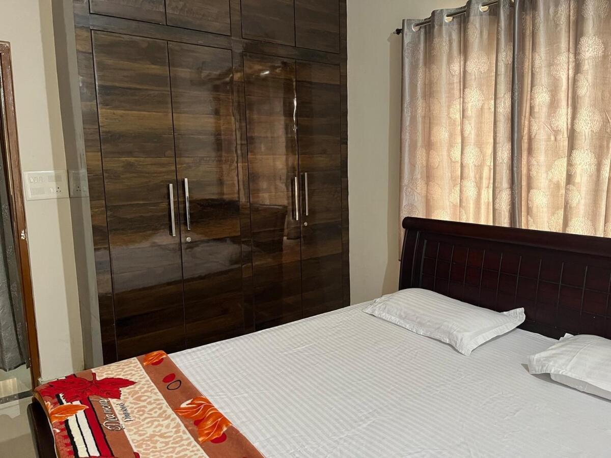 2 Bhk Gachibowli Near Aig & Isb Holiday home