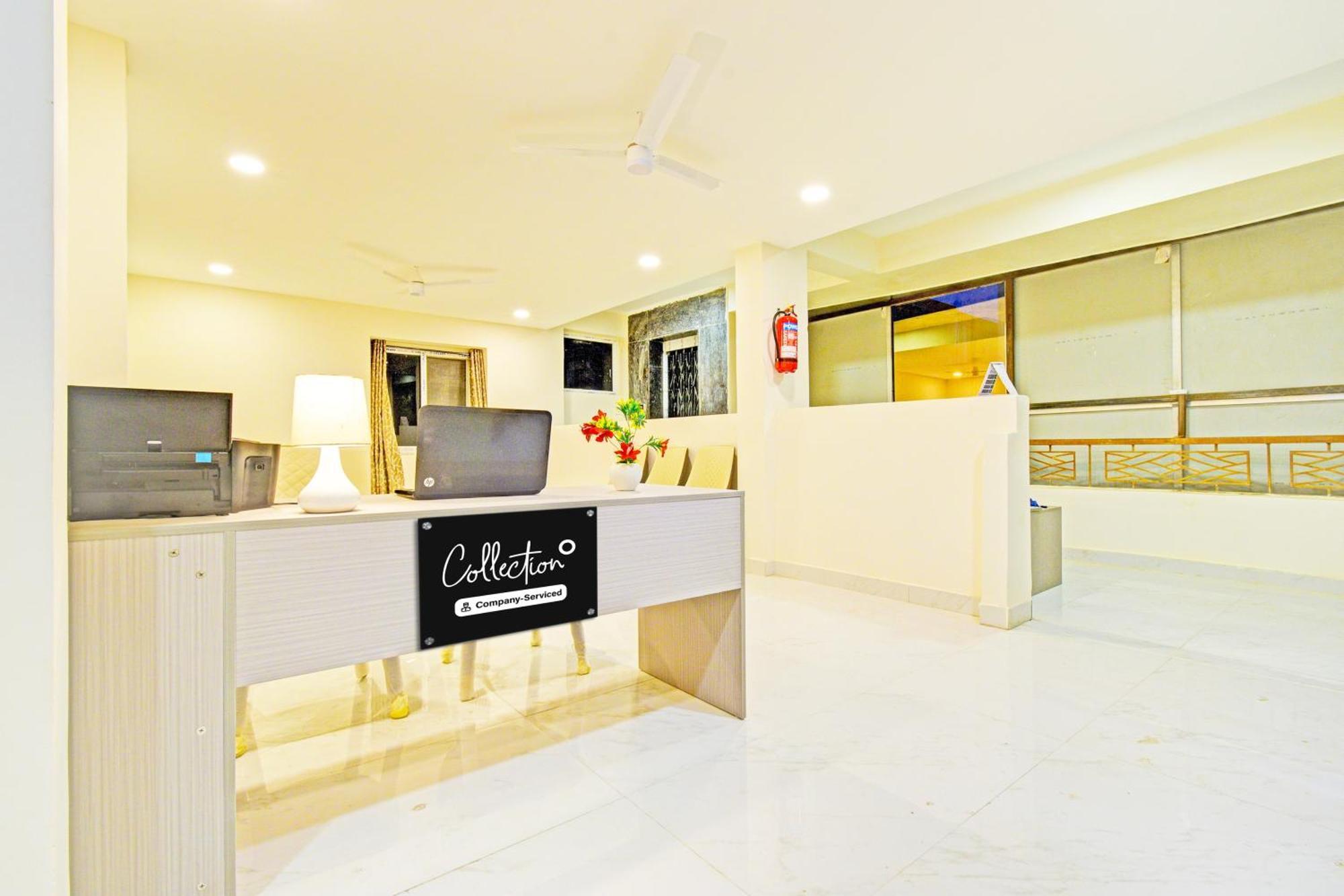 Super Collection O Sanath Nagar Near Railway Station 3*