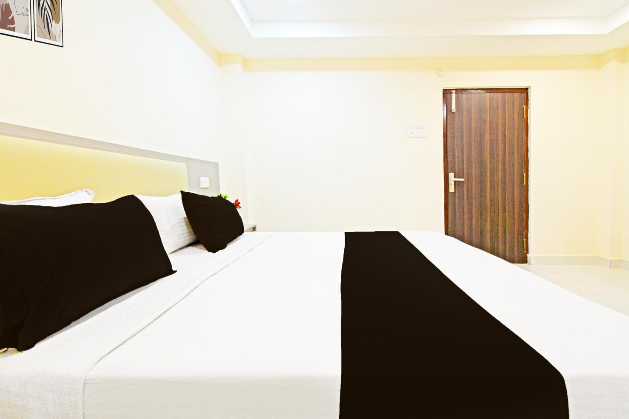Hotel Super Collection O Sanath Nagar Near Railway Station Hyderabad