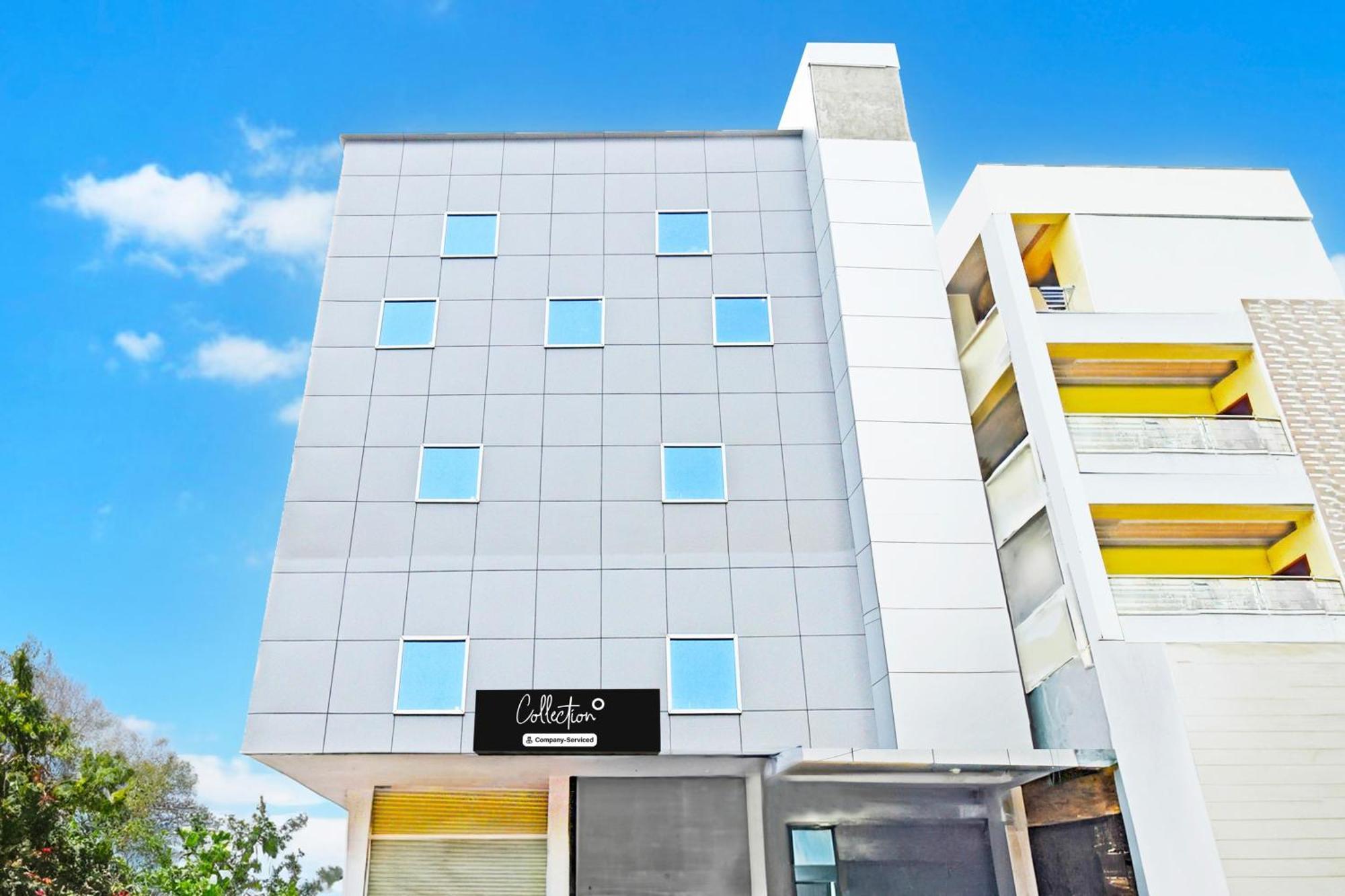 Super Collection O Sanath Nagar Near Railway Station Hotel 3*