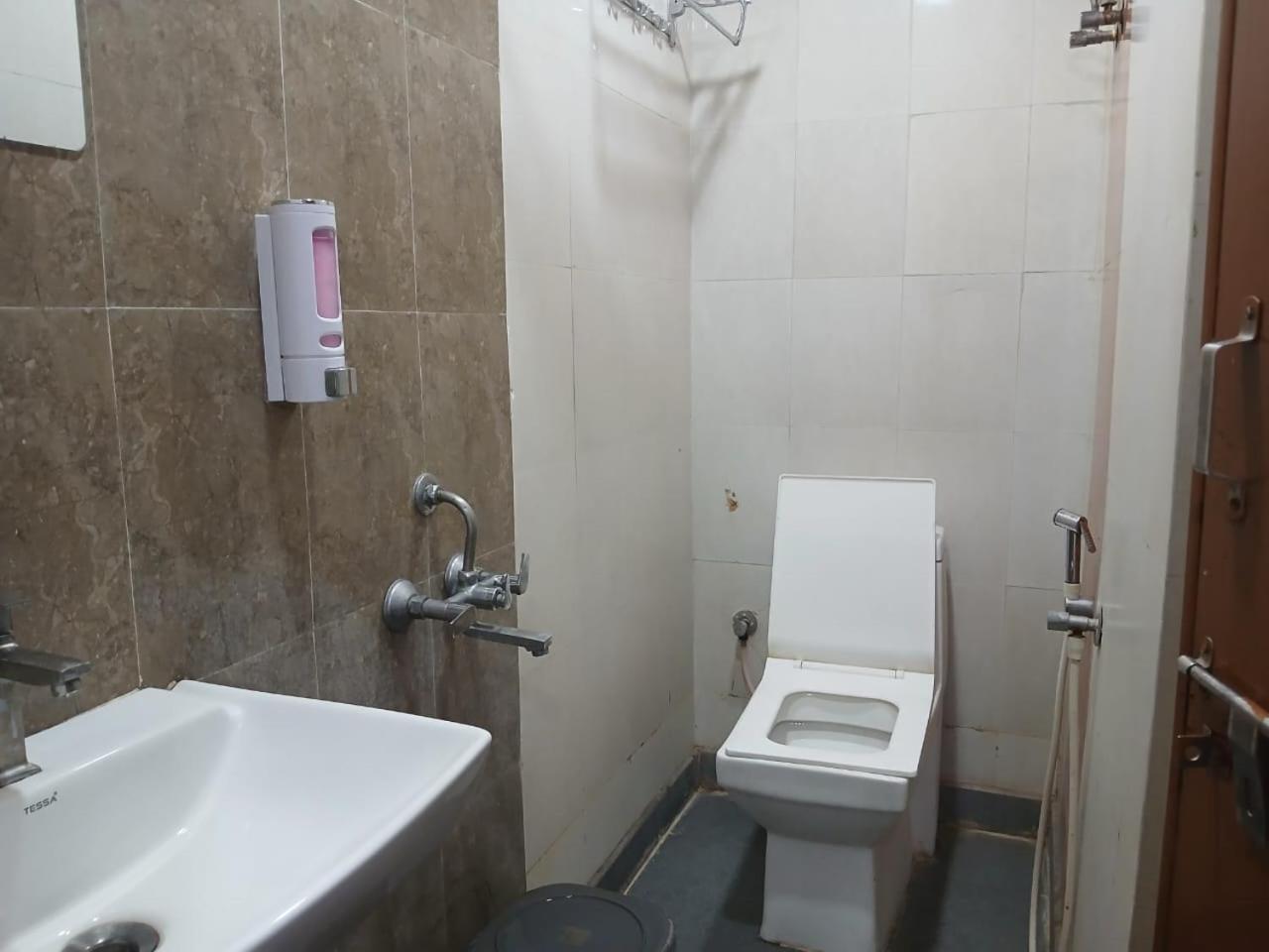 Blossoms Inn- Lakdikapul 3* Hyderabad