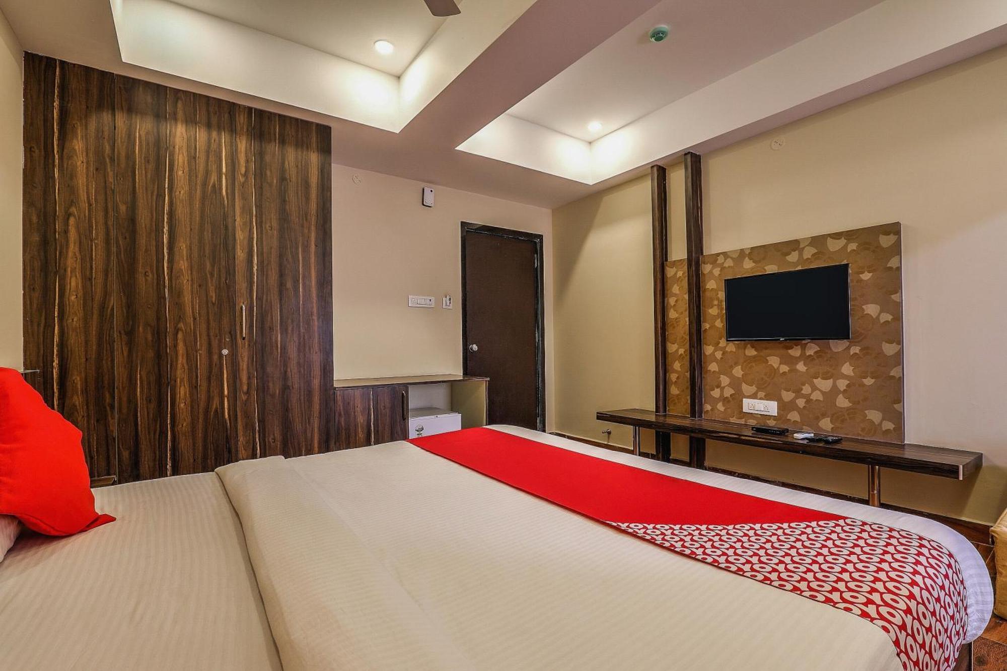 Capital O Sky Grand Hotel
