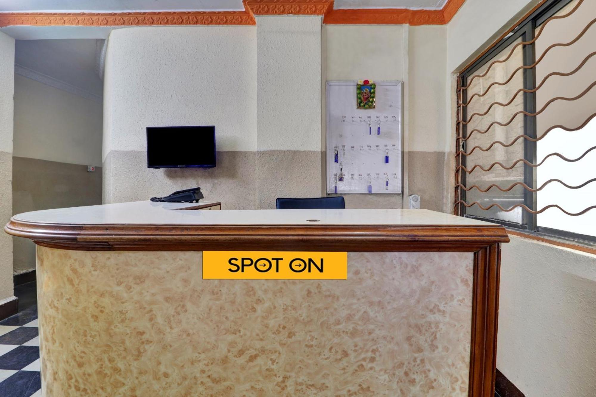 Hotel Spot On Gokul Residency Near Secunderabad Railway Station