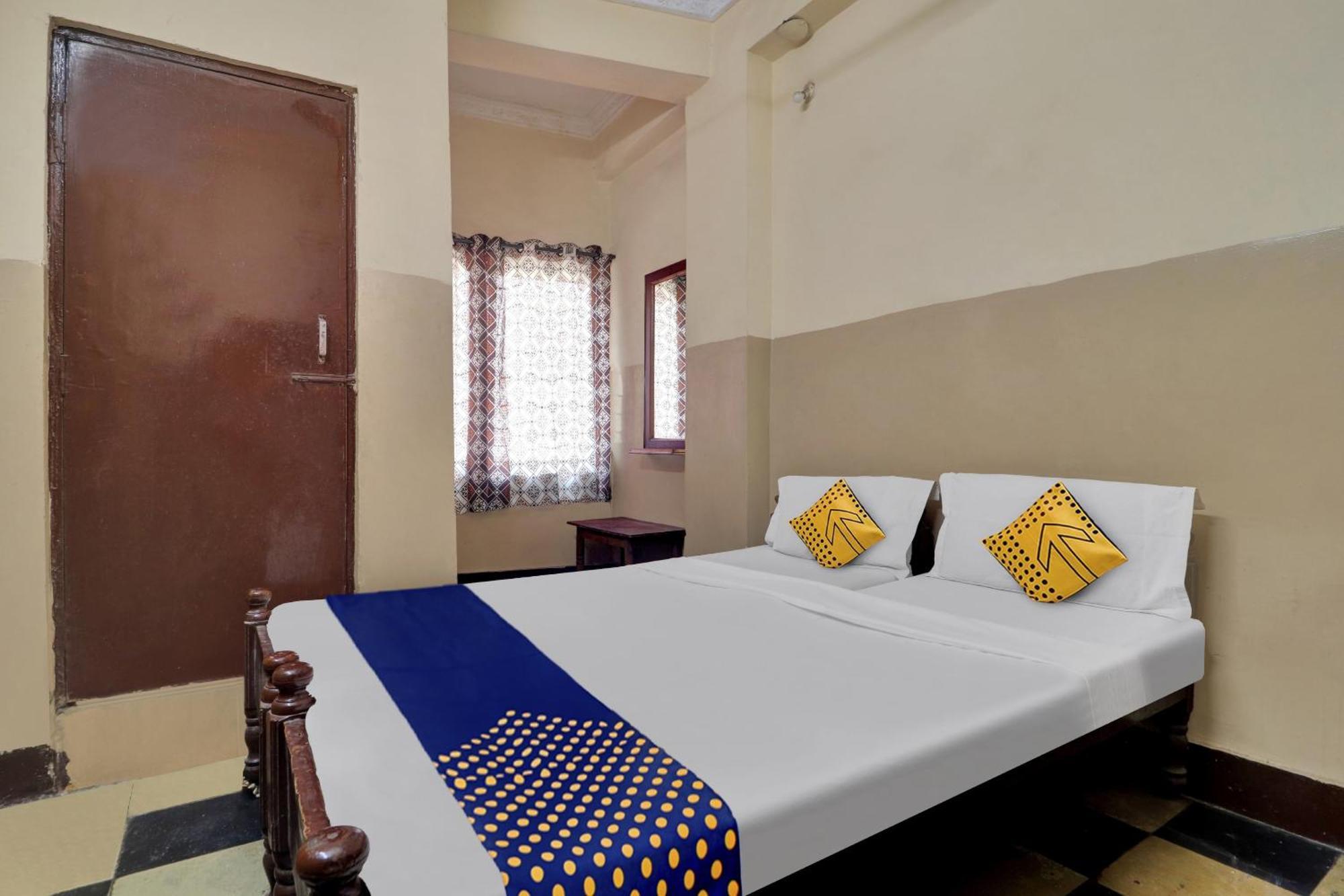 Spot On Gokul Residency Near Secunderabad Railway Station Hyderabad
