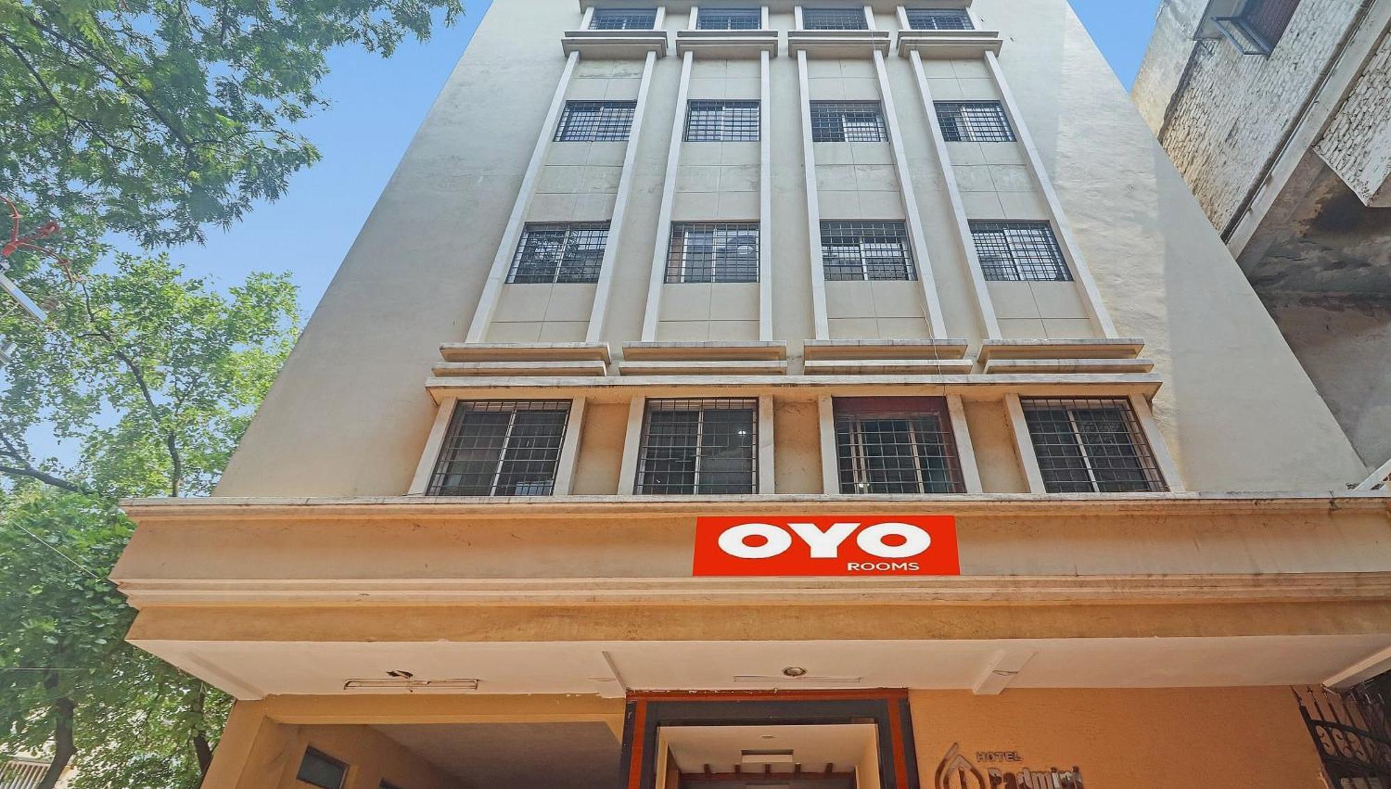 O Padmini Near Lakdikapool Metro Station Hyderabad