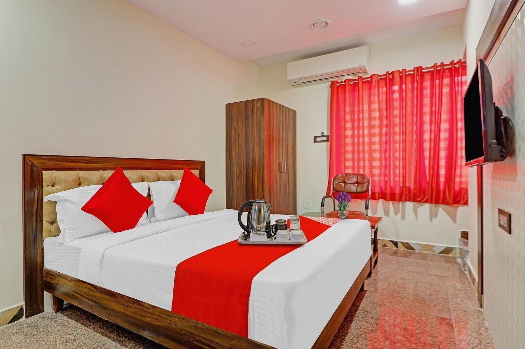Hotel Heavens Near Rasoolpura Metro Station Hyderabad
