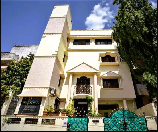 Hill Street Service Homestay
