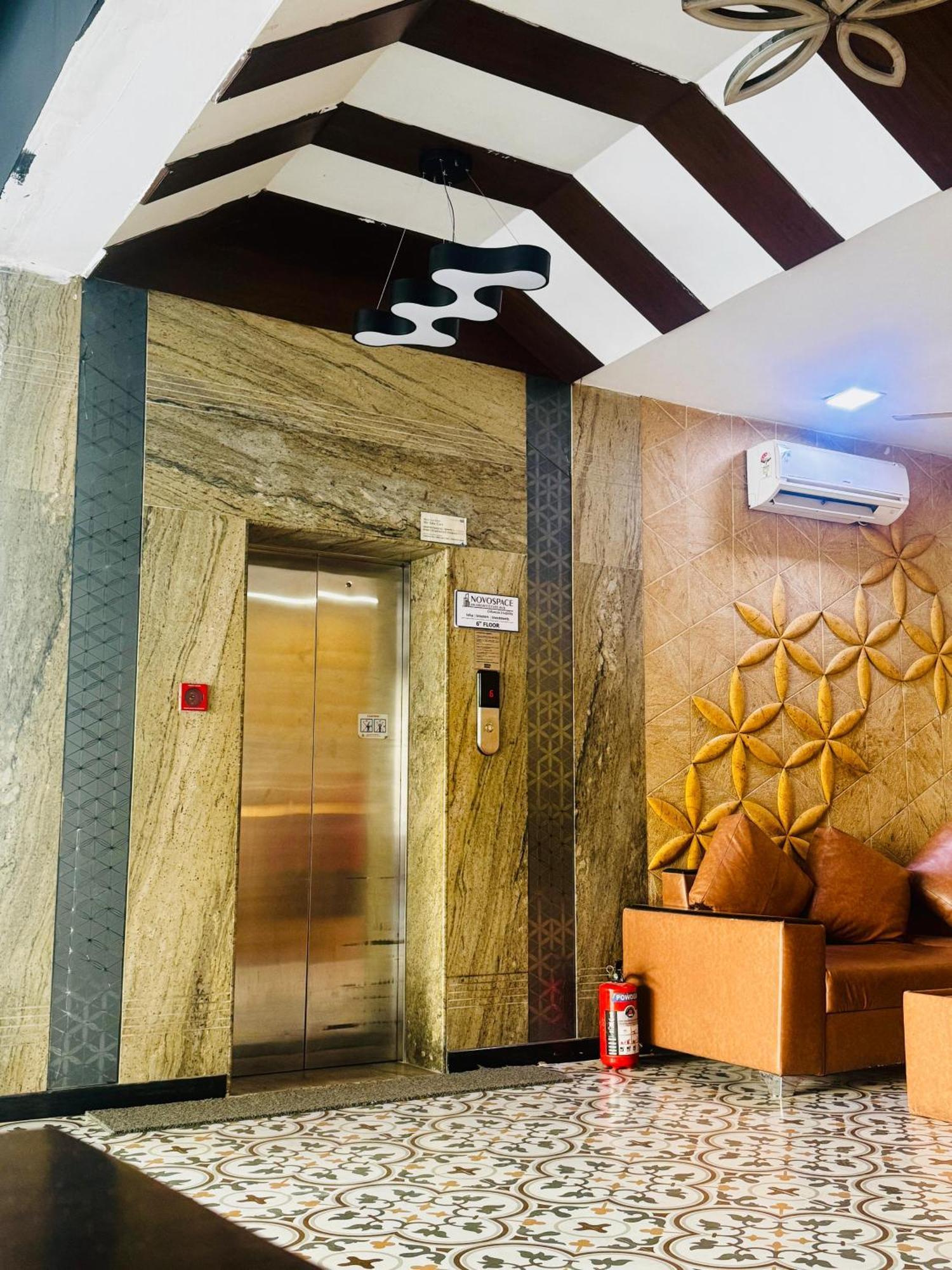 Hotel La Riviera 3*