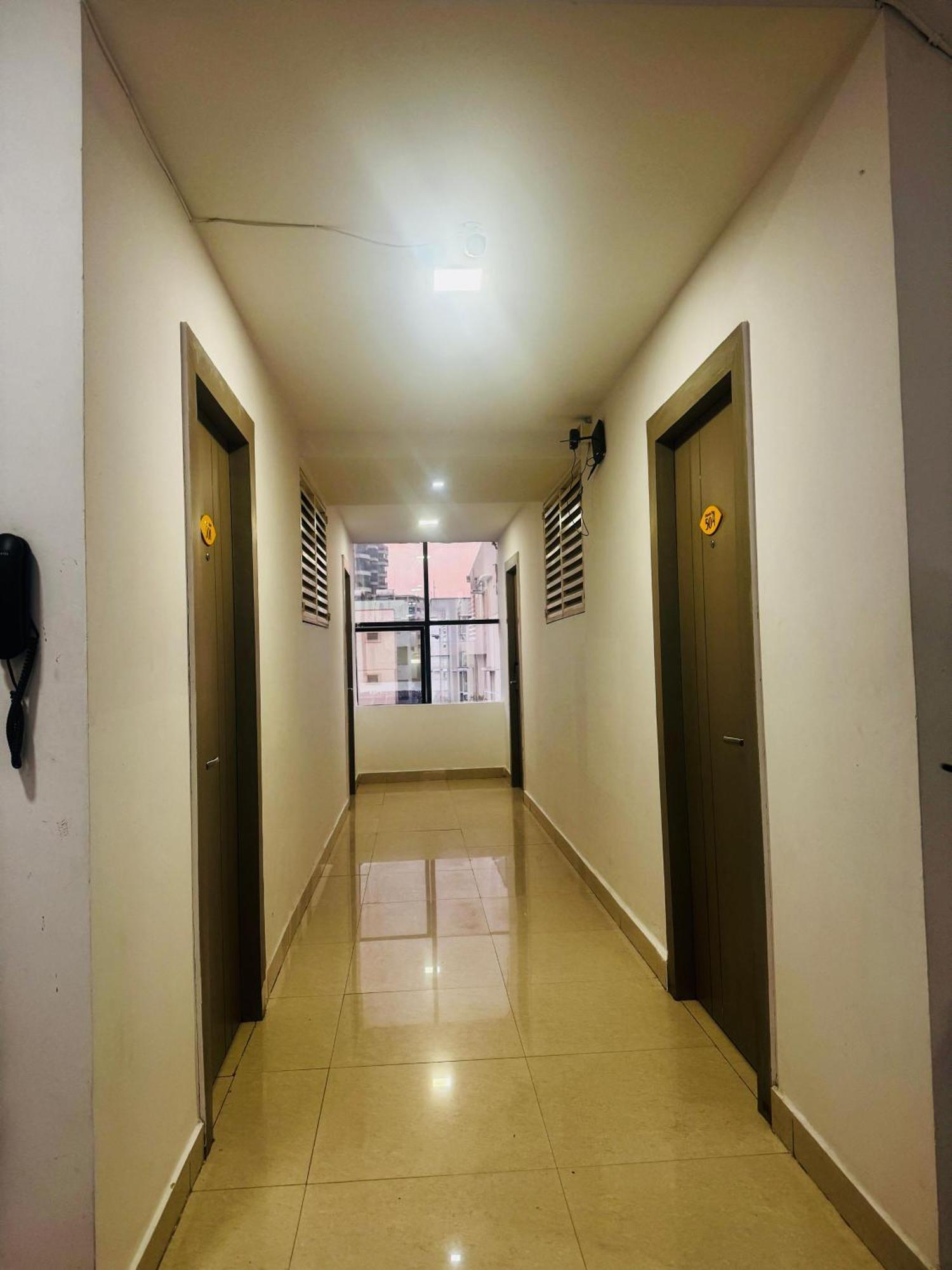 Hotel La Riviera Hyderabad