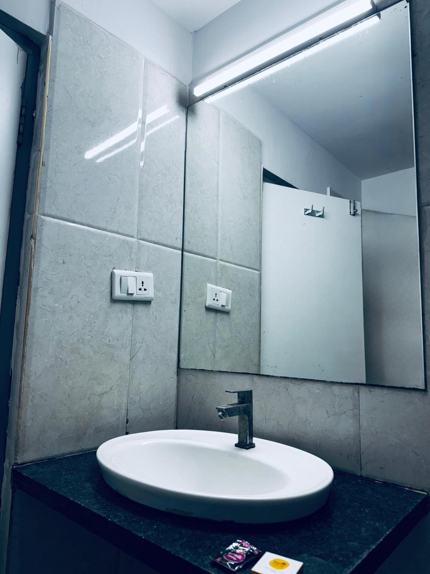 La Riviera 3* Hyderabad