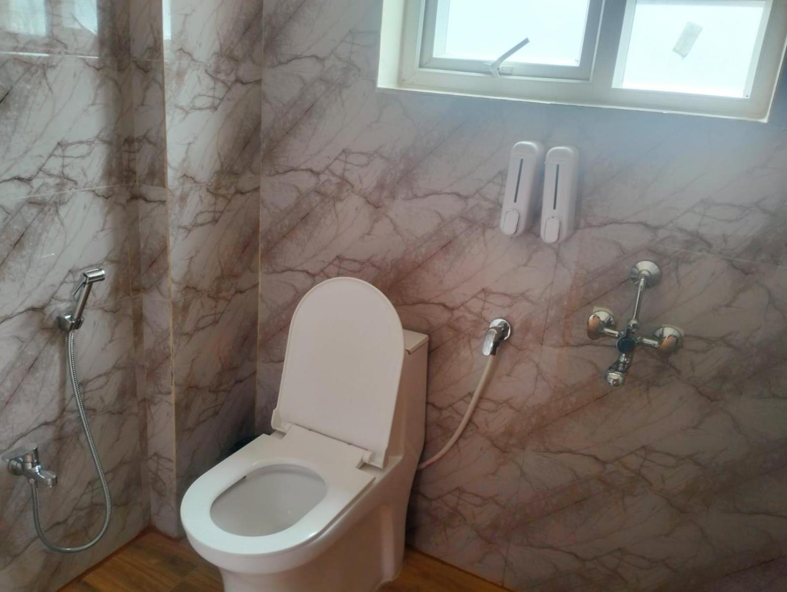 The Vantage Inn, Near Us Consulate Gachibowli Hotel